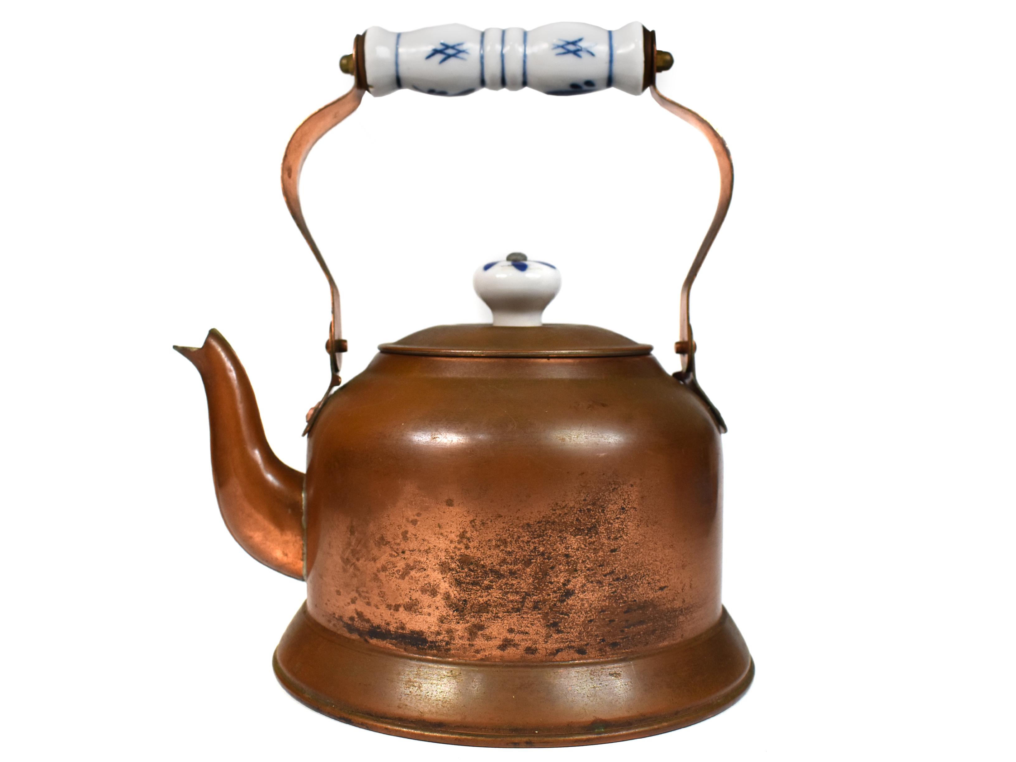 White and copper clearance kettle