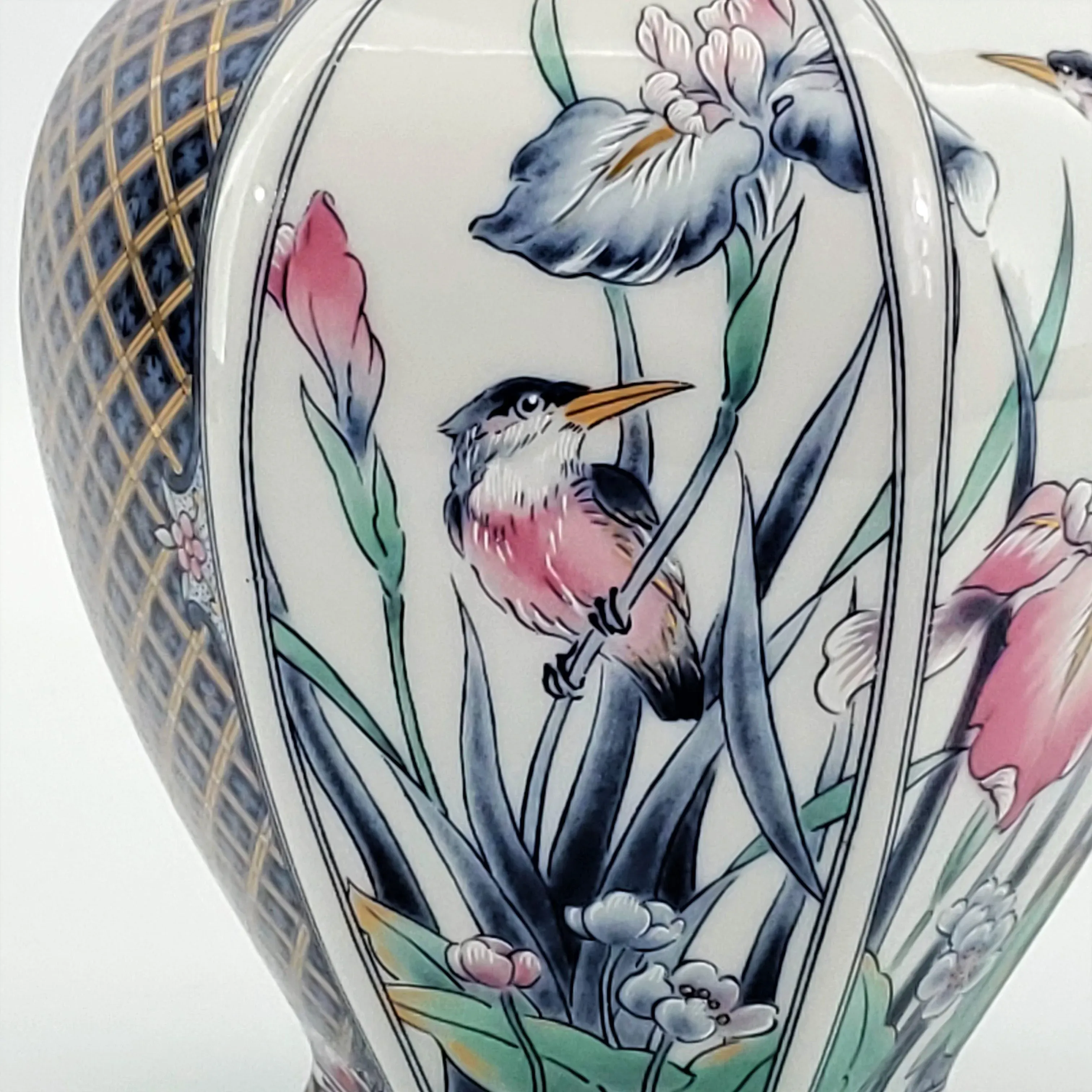 Vase Japanese Porcelain by Toyo - Signed