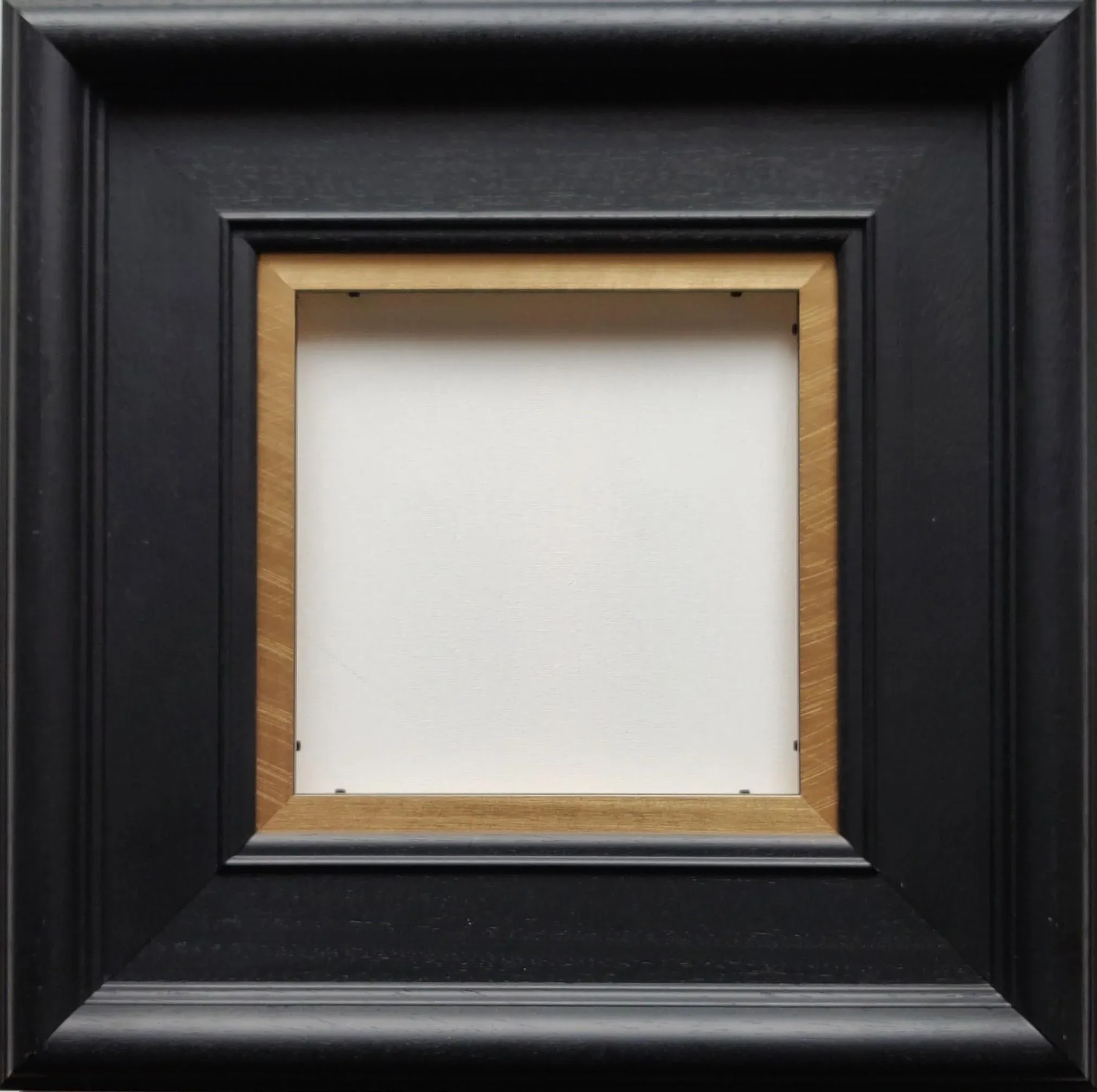 Black Wooden Frame Gold Slip Detail