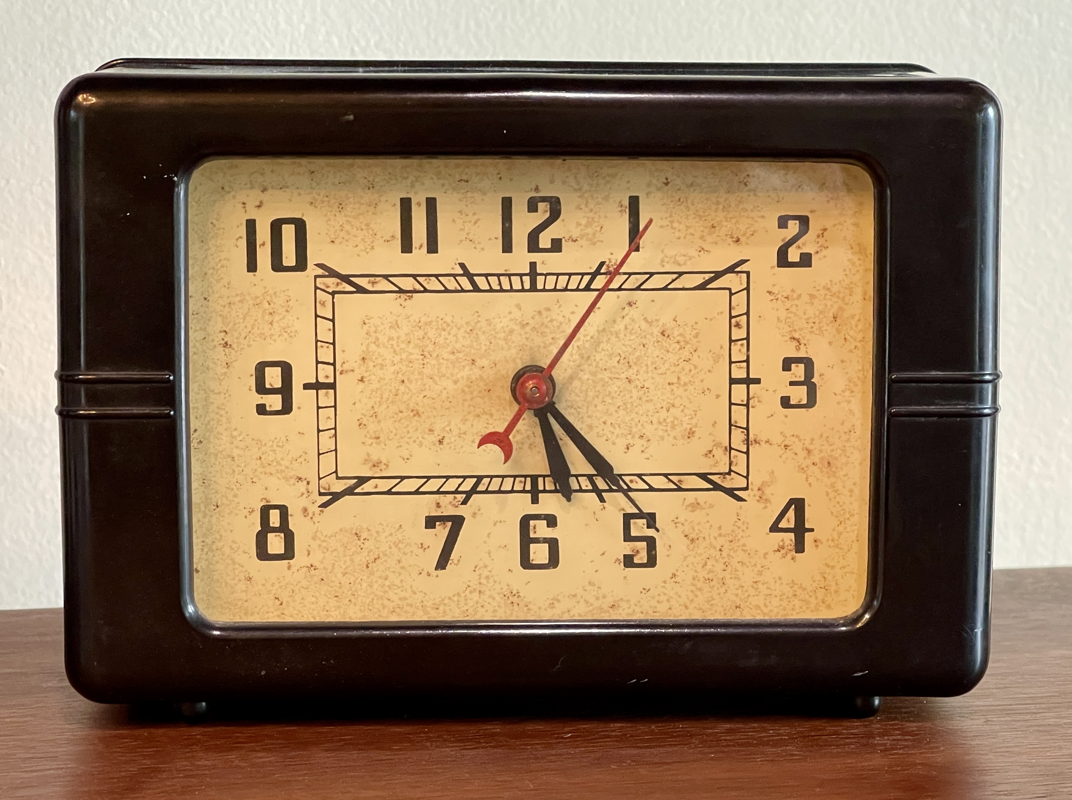 1930's Art Deco Bakelite Clock | Chairish