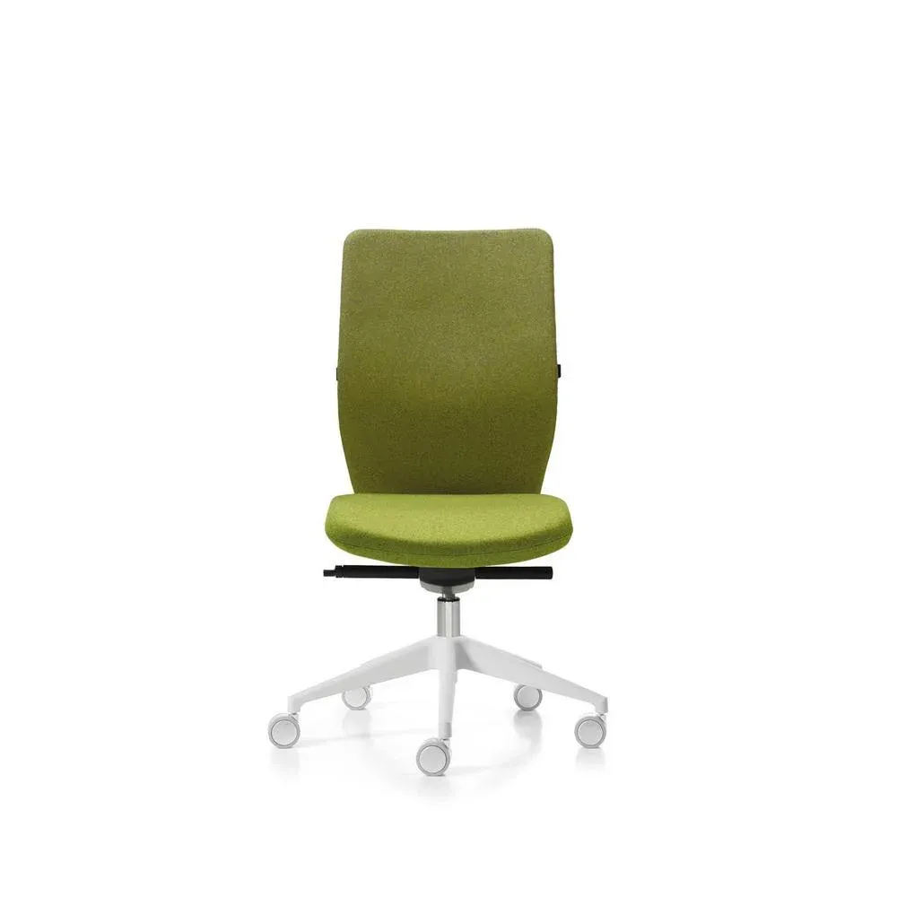 Chance Soft Advanced Managerial Upholstered Chair by Quinti Sedute