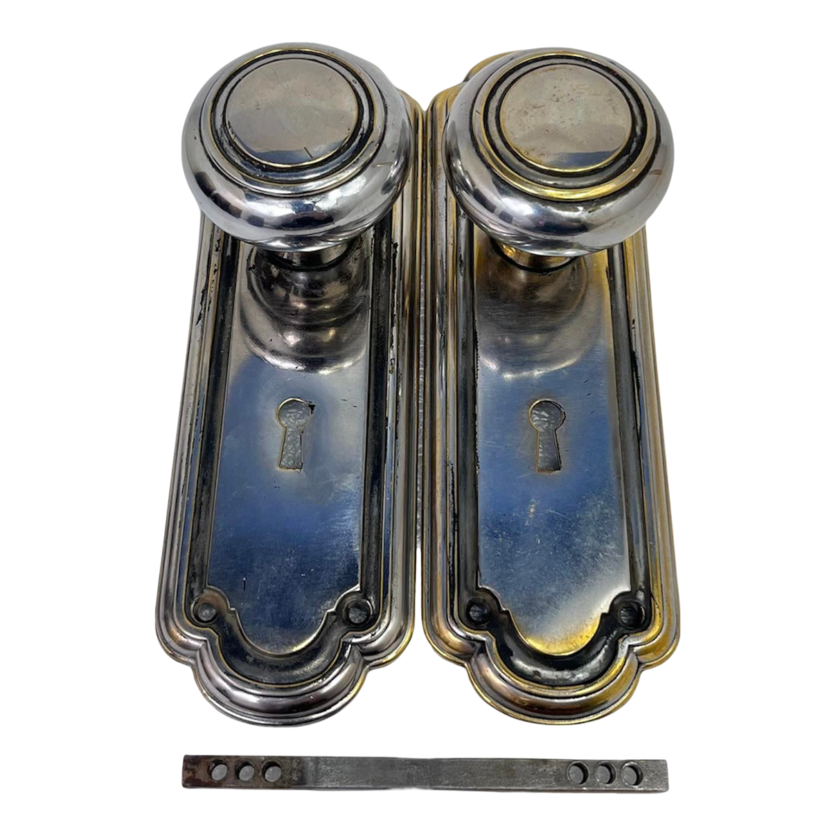 1930s Art Deco Wrought Brass Door Knobs With Plates 5 Piece Set