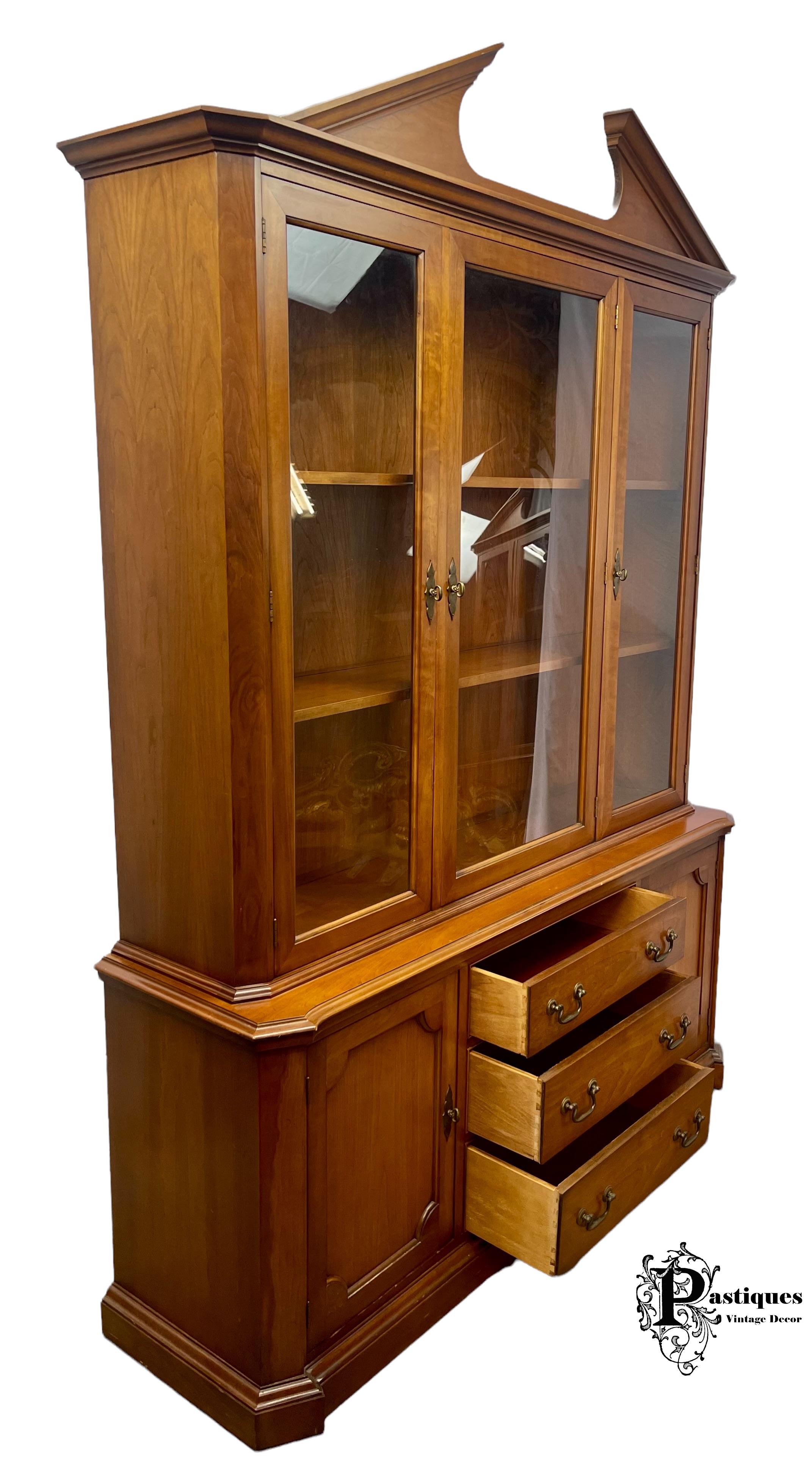 Antique Bassett Furniture China Matttroy