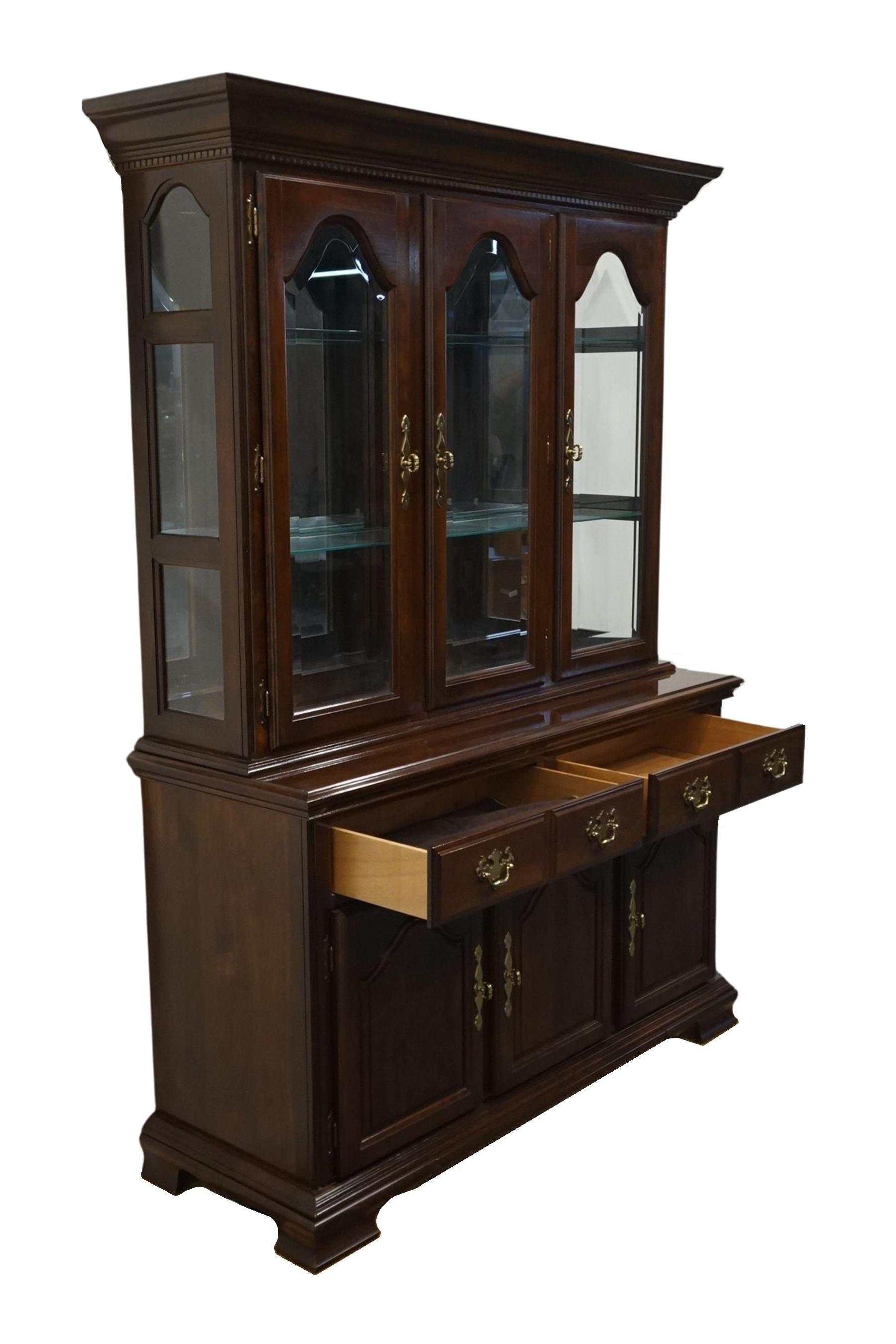 ビンテージ 鳥　オブジェ　レトロ　理科室　書斎　cabinet kincaid-furniture-cherry-