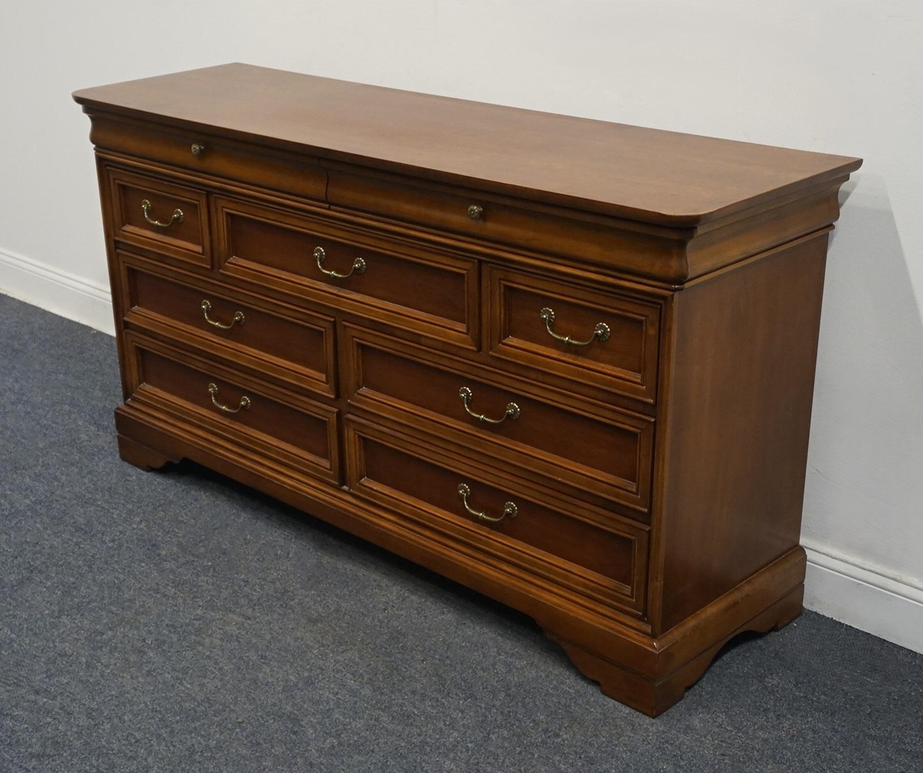 Lexington Furniture Chez Michelle Collection Cherry Contemporary