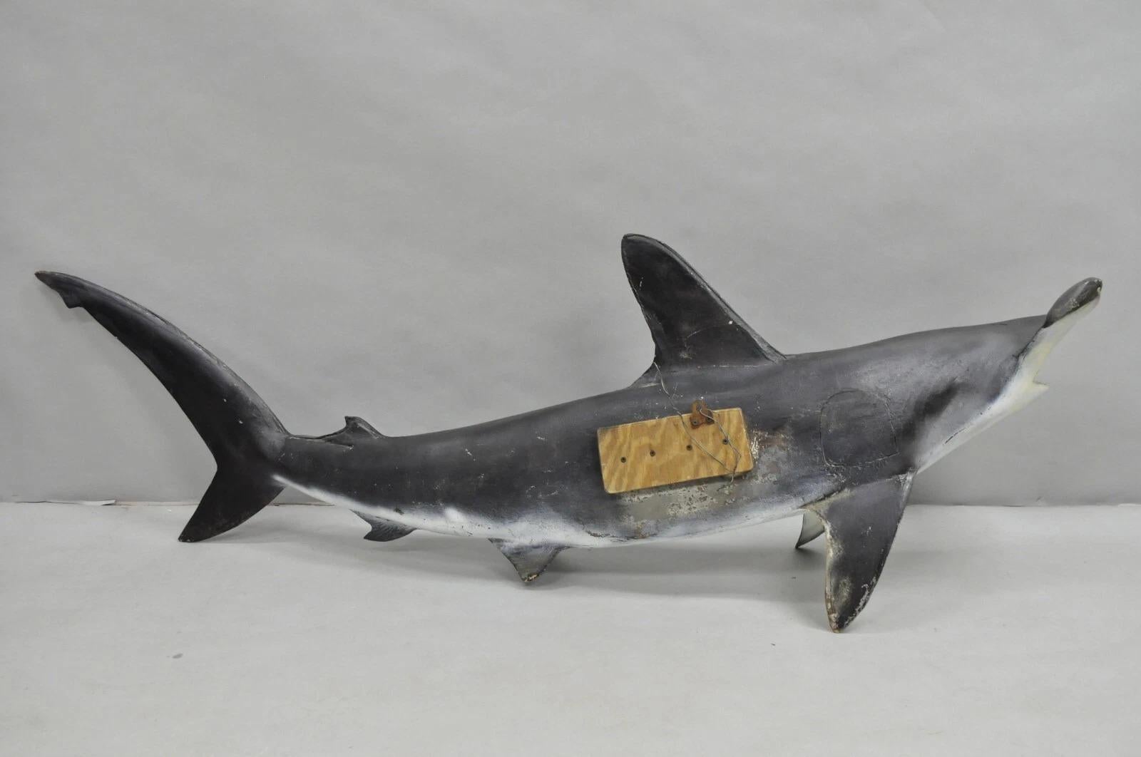 邦楽 vase by the window hammer head shark E1B50010-5811-4436-9052-
