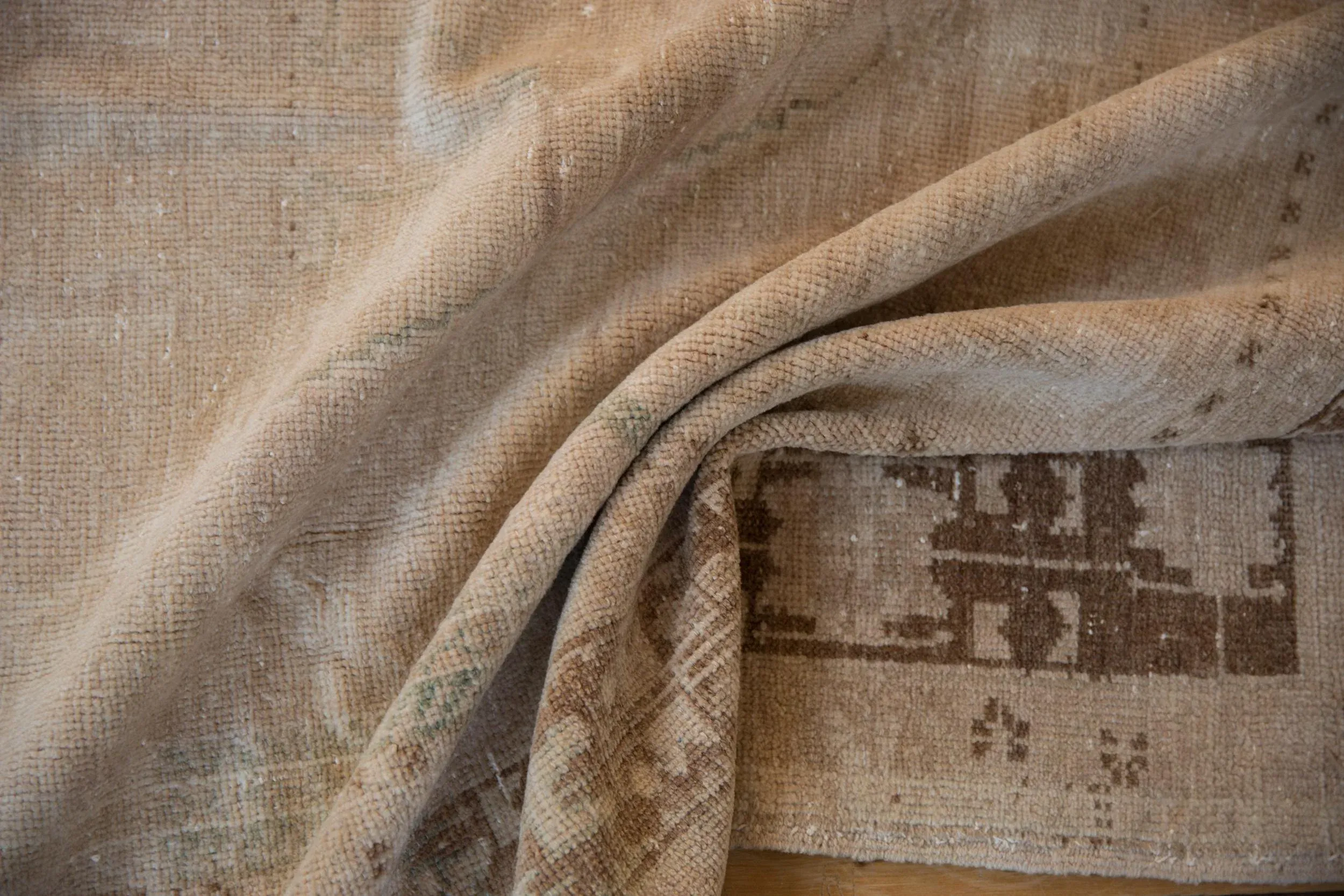 Vintage Distressed Oushak Rug - 4\'11\