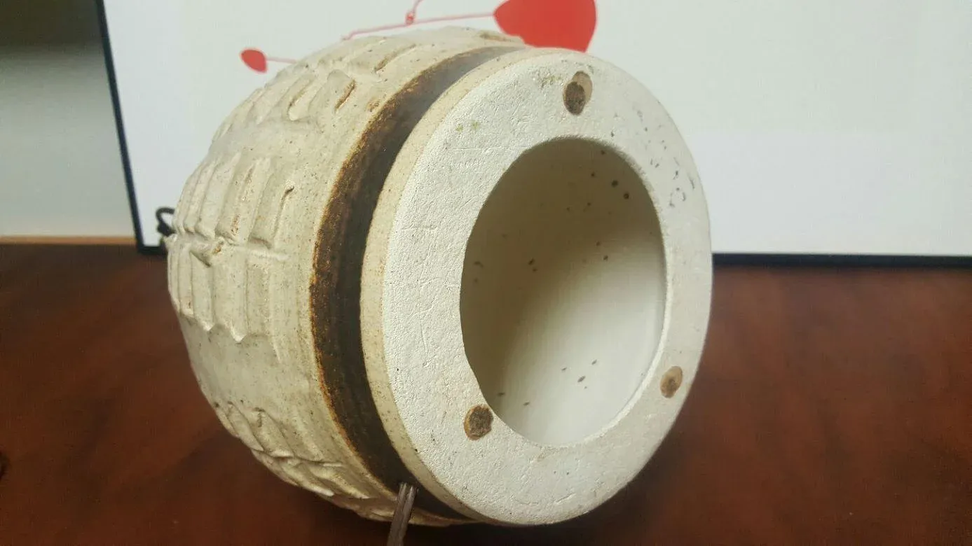 Mid-Century Modern 1960s Ridged Ladder Table Lamp, Studio Pottery in the Manner of Bob Kinzie