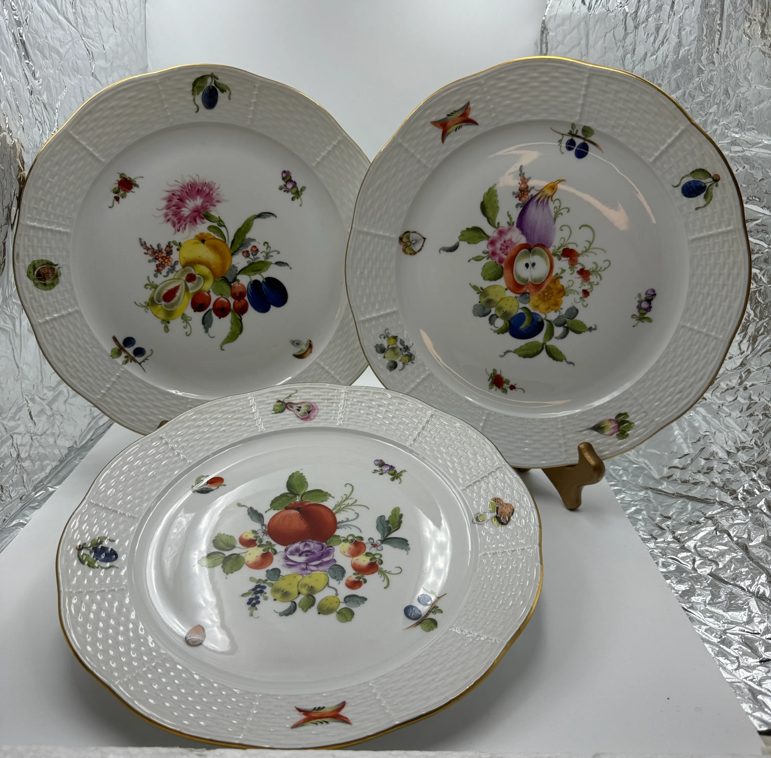 Herend Fruits and Flowers ( Bfr) #524 Dinner Plates- Set of 3