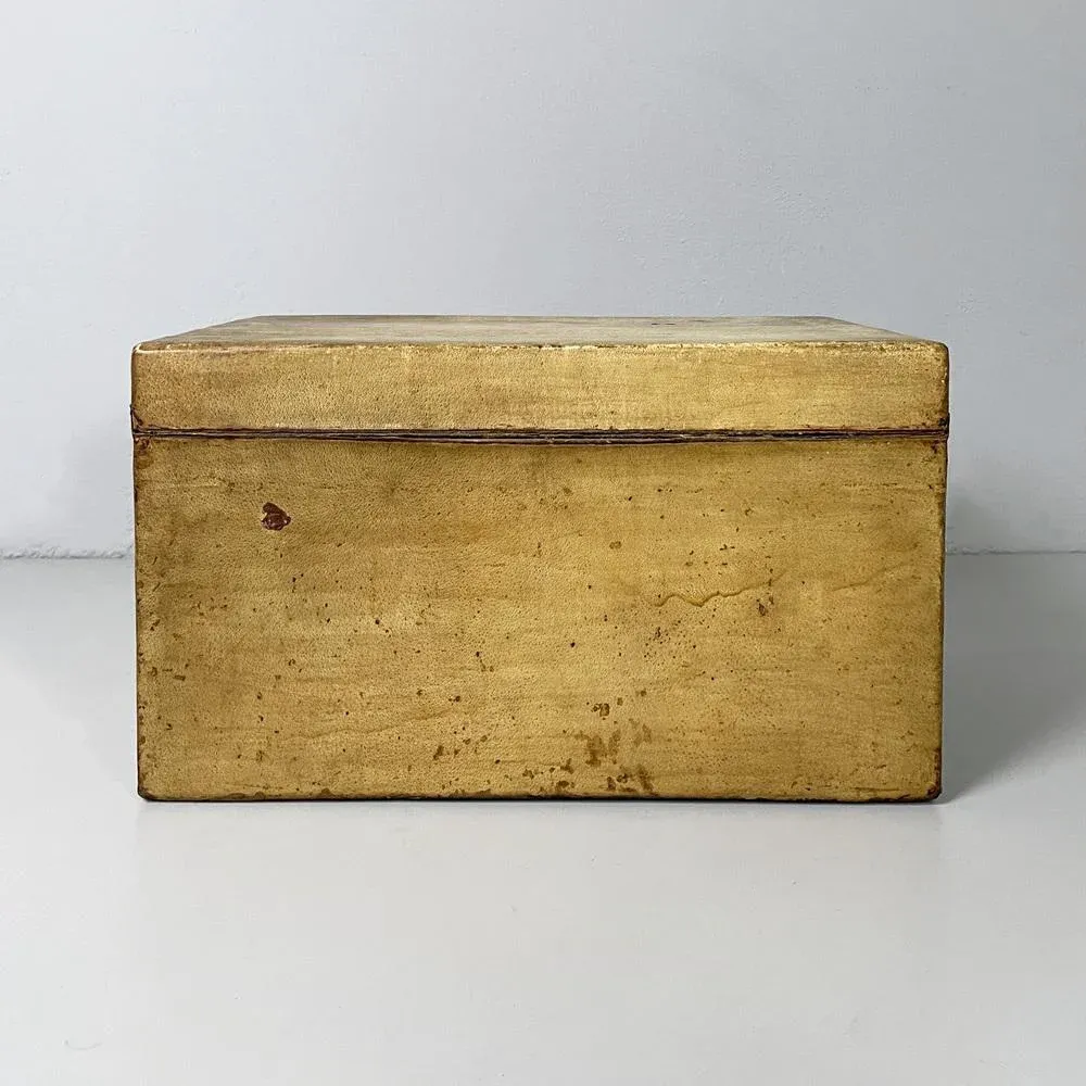 Mid-Century Modern Italian Asian Box in Wood and Beige Paper, 1950sNike Air Max 270 React