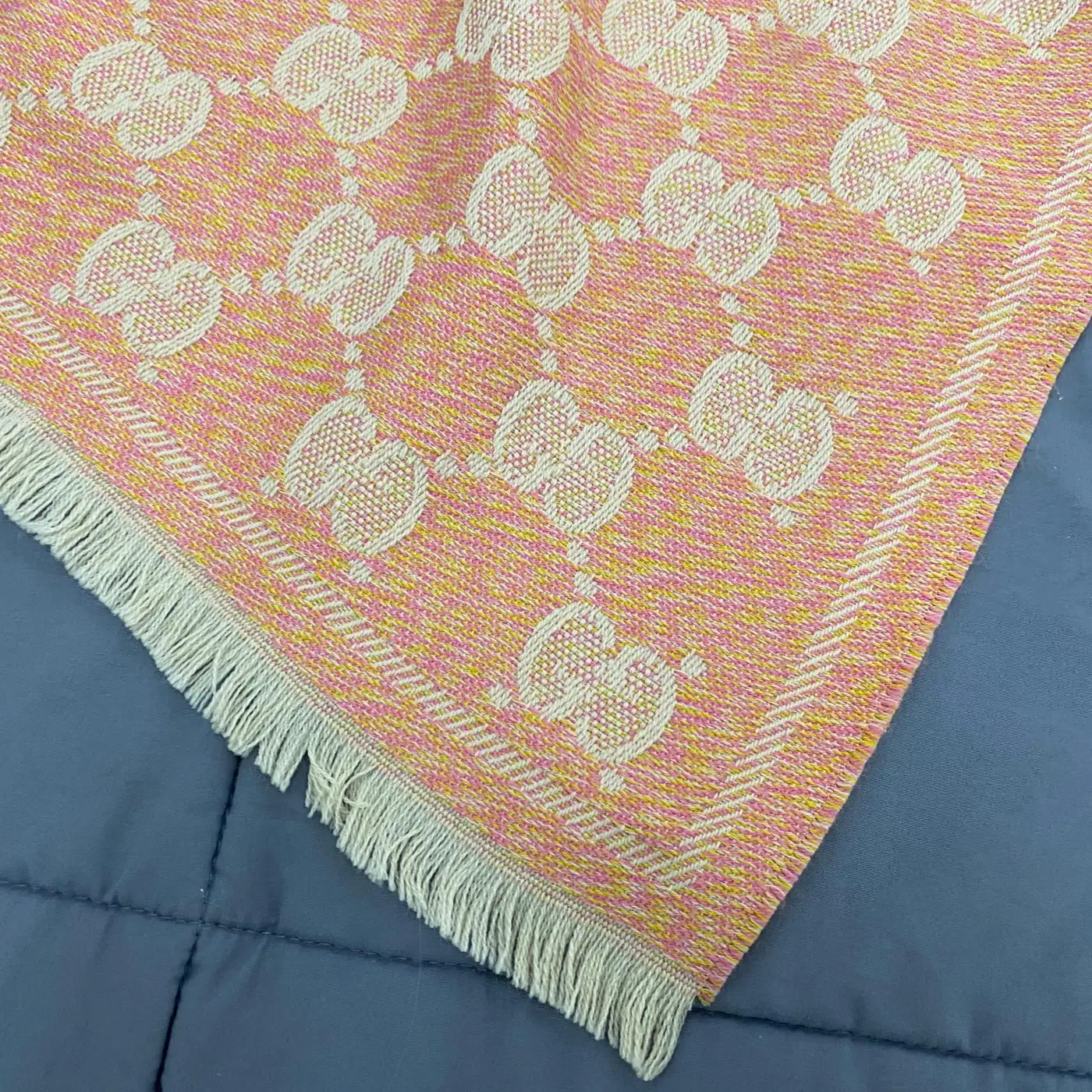 Gucci★素敵！Pink/Yellow/Blue Striped Wool Long Scarf Gucci☆素敵！Pink/Yellow/Blue Striped Wool Long Scarf Gucci