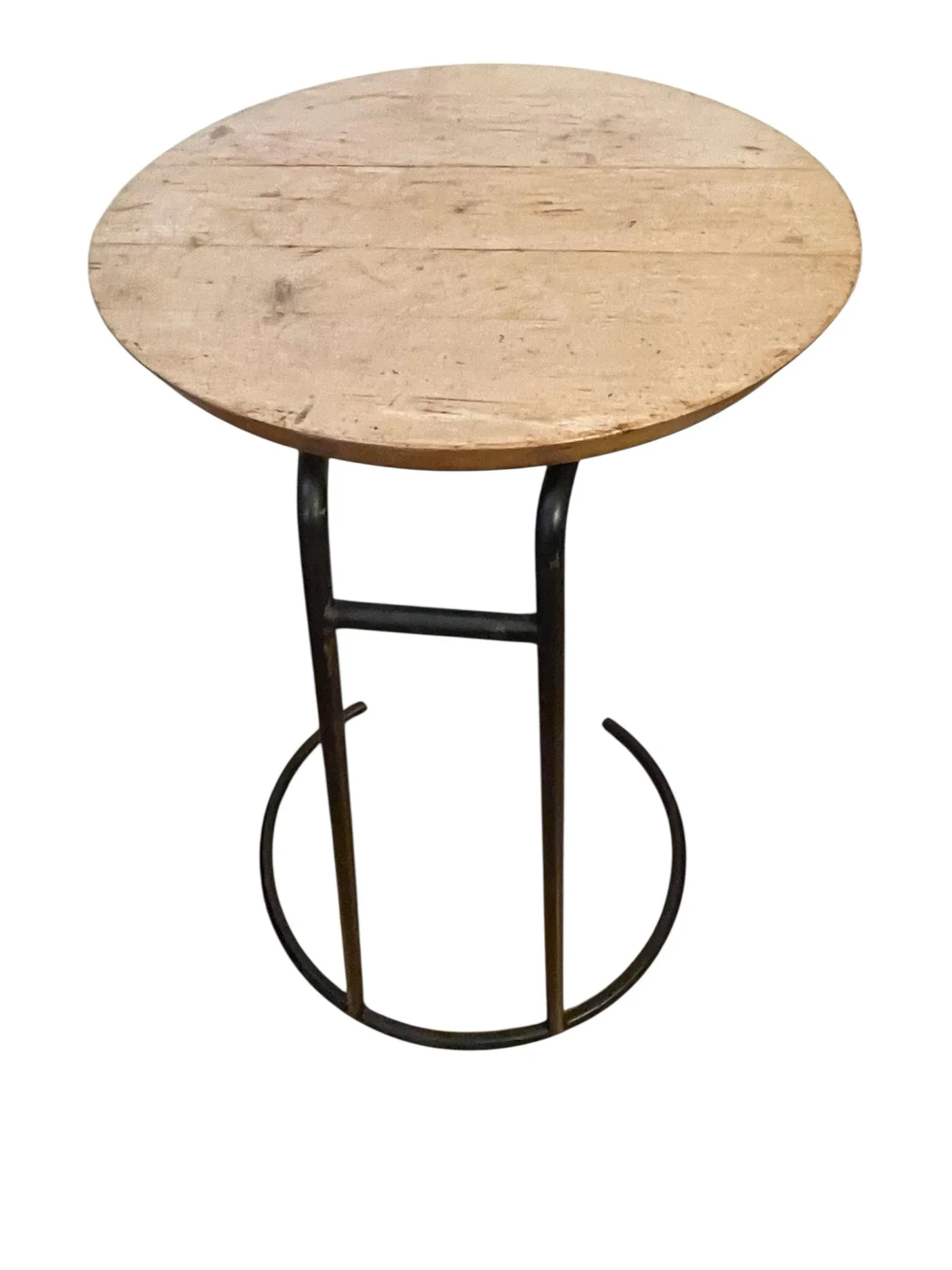 Attributed to Jens Risom t.710 Walnut Side Table — Light Walnut