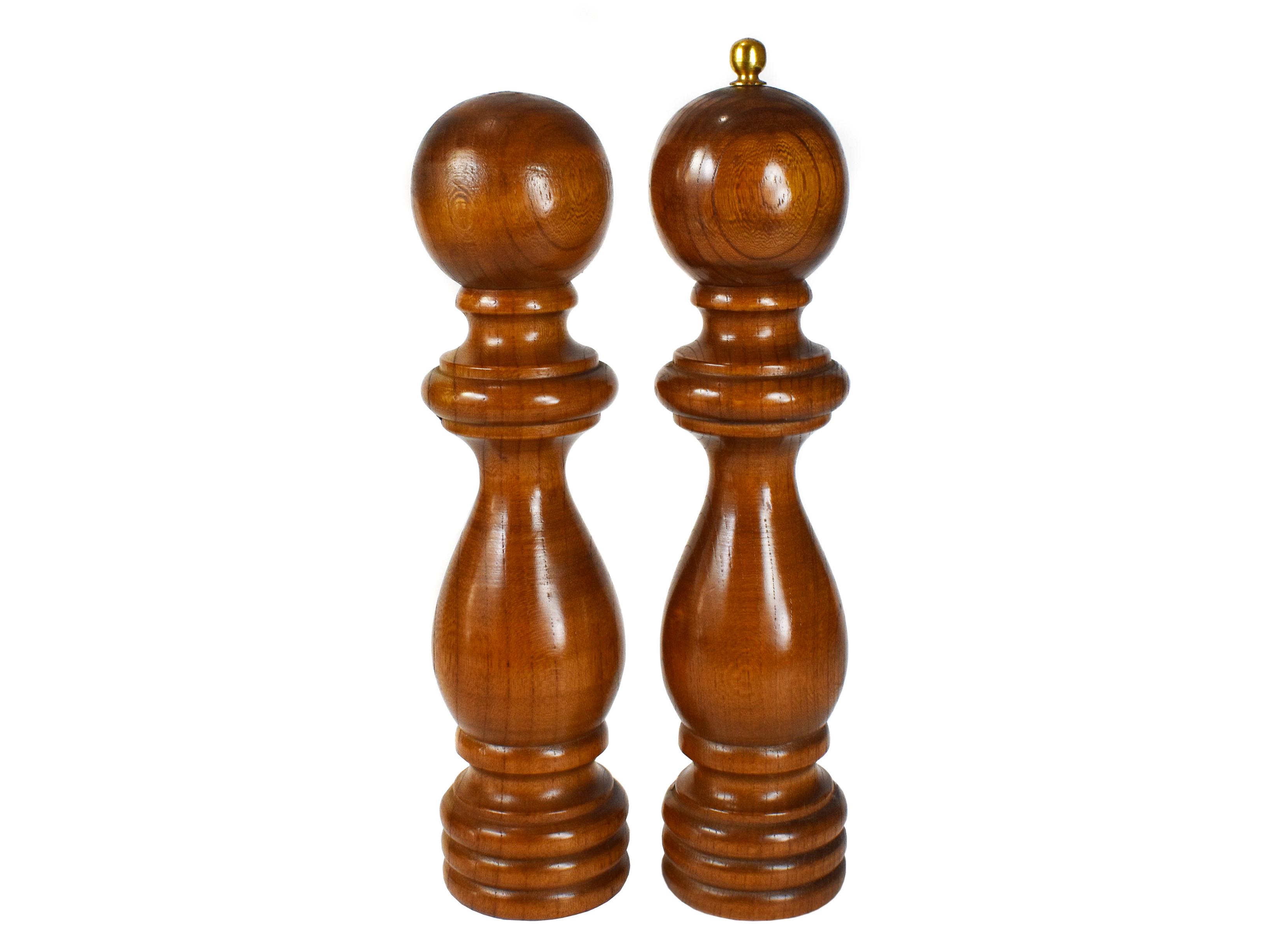 Wooden Salt and Pepper Shaker