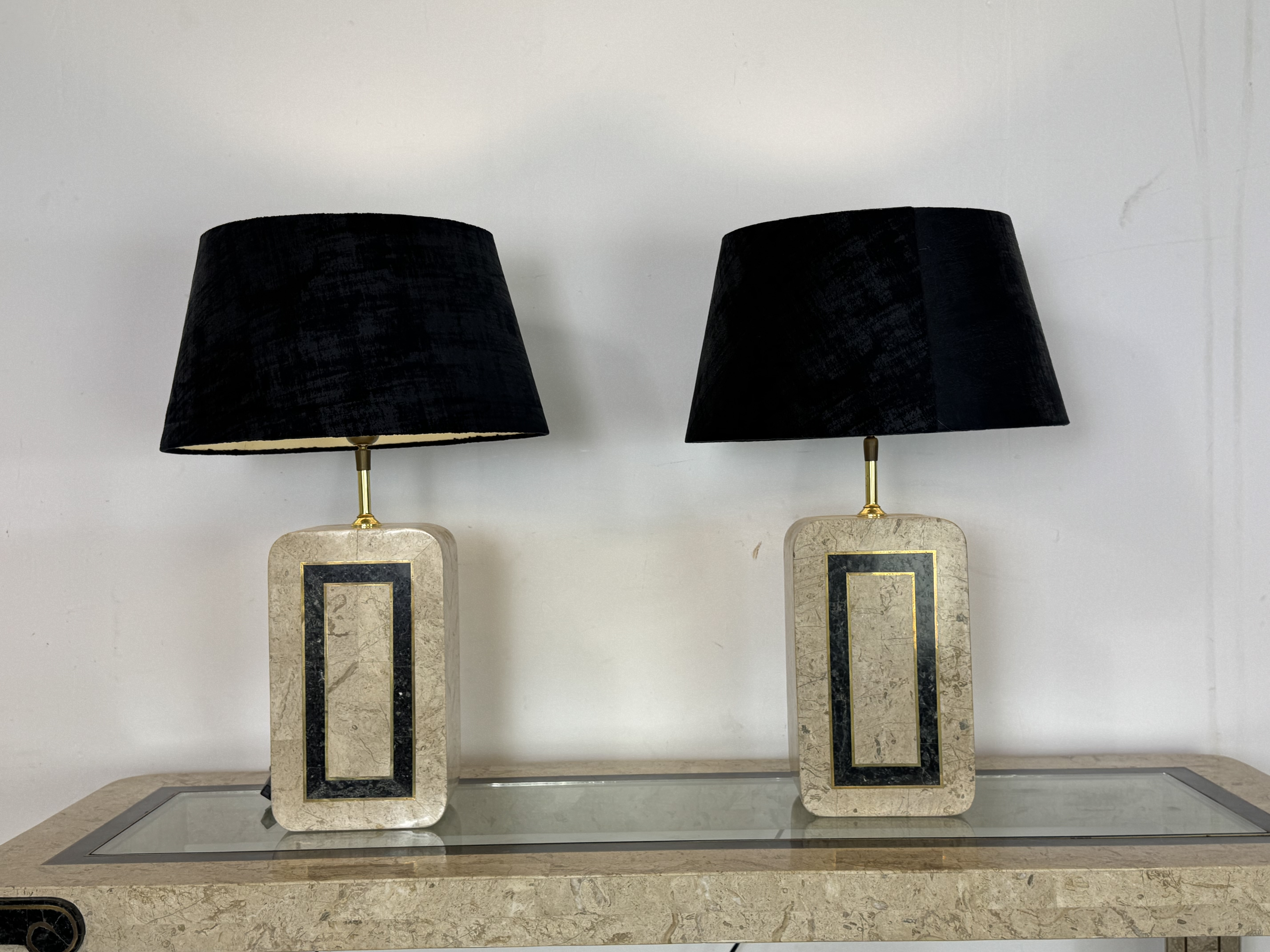 Vintage Italian Style Table Lamps in Travertine Marquetry with Brass Details from Maitland Smith, 1980s, Set of 2