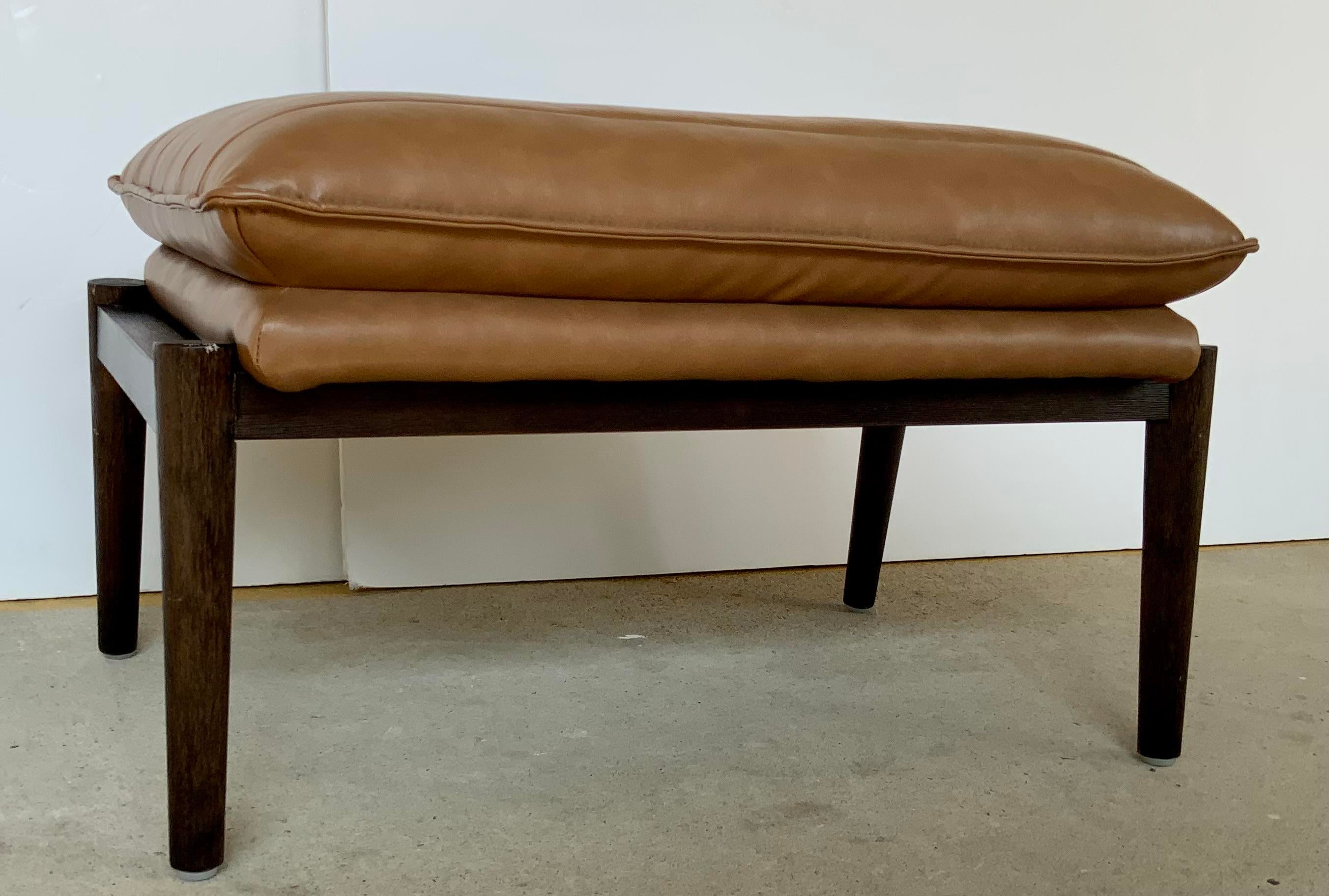 Camel brown 2024 leather ottoman