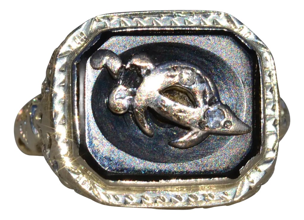 Gentlemen's 18K Onyx and Diamond Shriner's Ring | Chairish