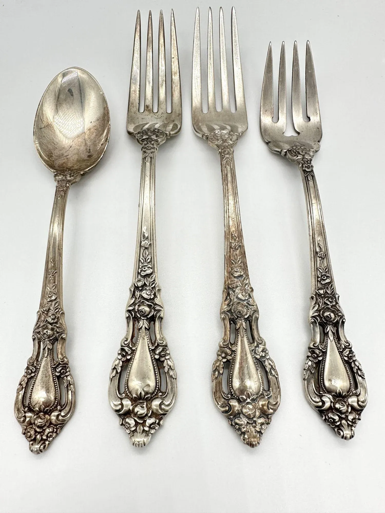 Lunt Sterling Silverware Set Lunt Eloquence Silverware 1950's