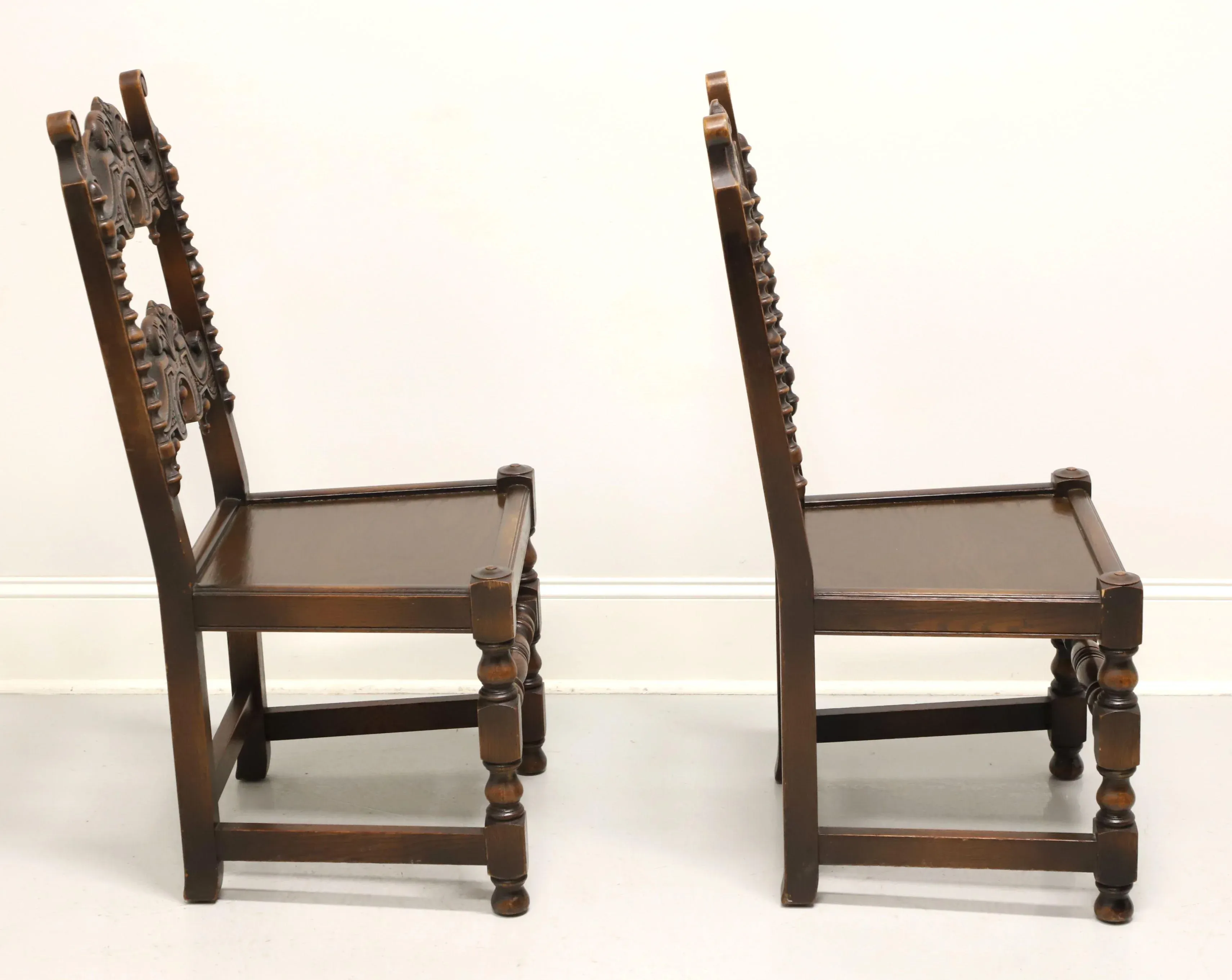 Dior Sauvage Elixir Grand Rapids Bookcase and Chair Co Antique Early 20th Century Oak Gothic Revival Dining Side Chairs - Pair C