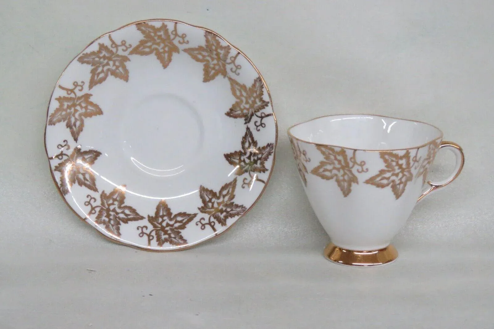 Windsor England 1636 Bone China White Gold Leaves Tea Cup and