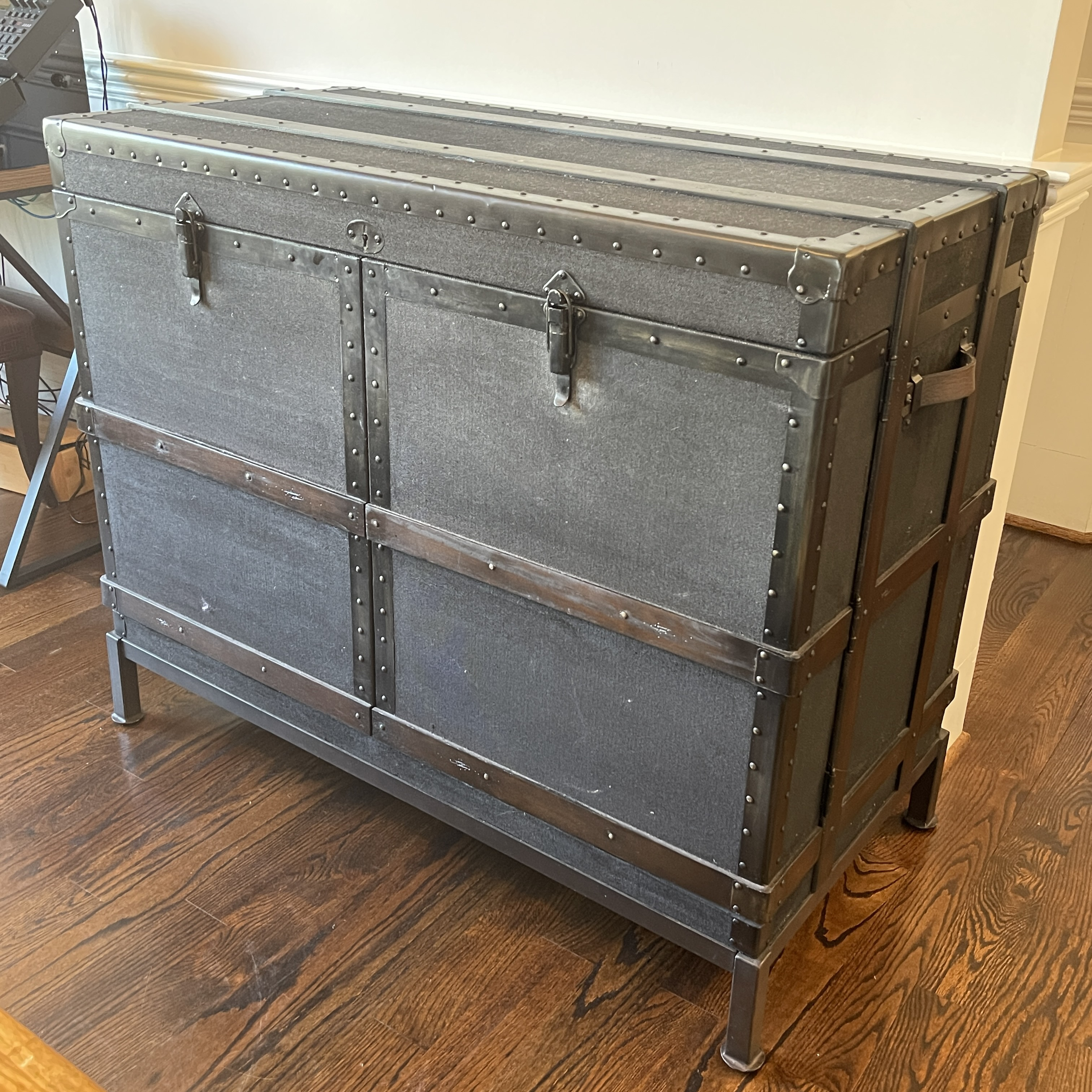 Ludlow trunk 2024 bar cabinet
