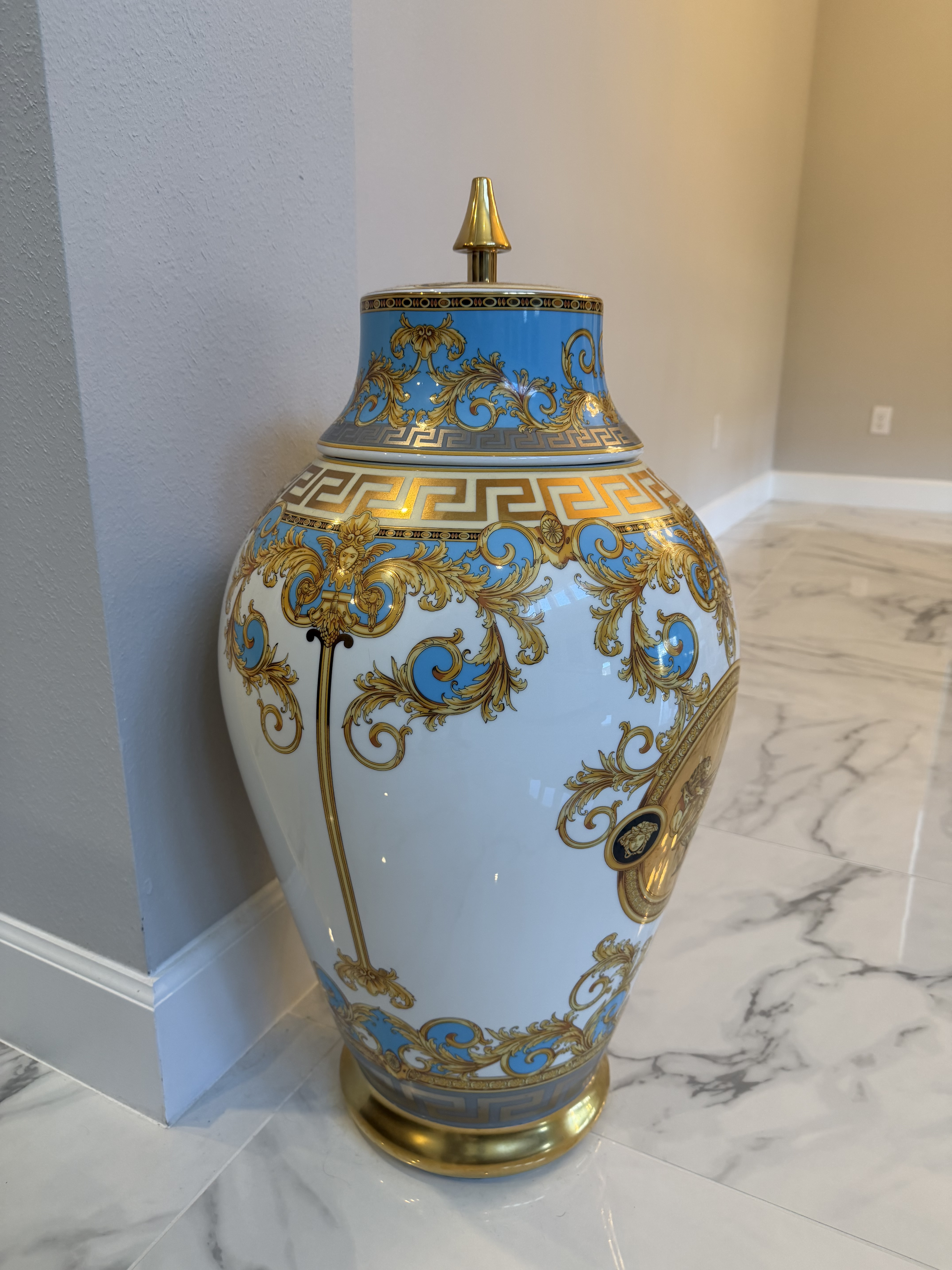 Versace Prestige Gala Bleu Decklevase 76 Cm | Chairish