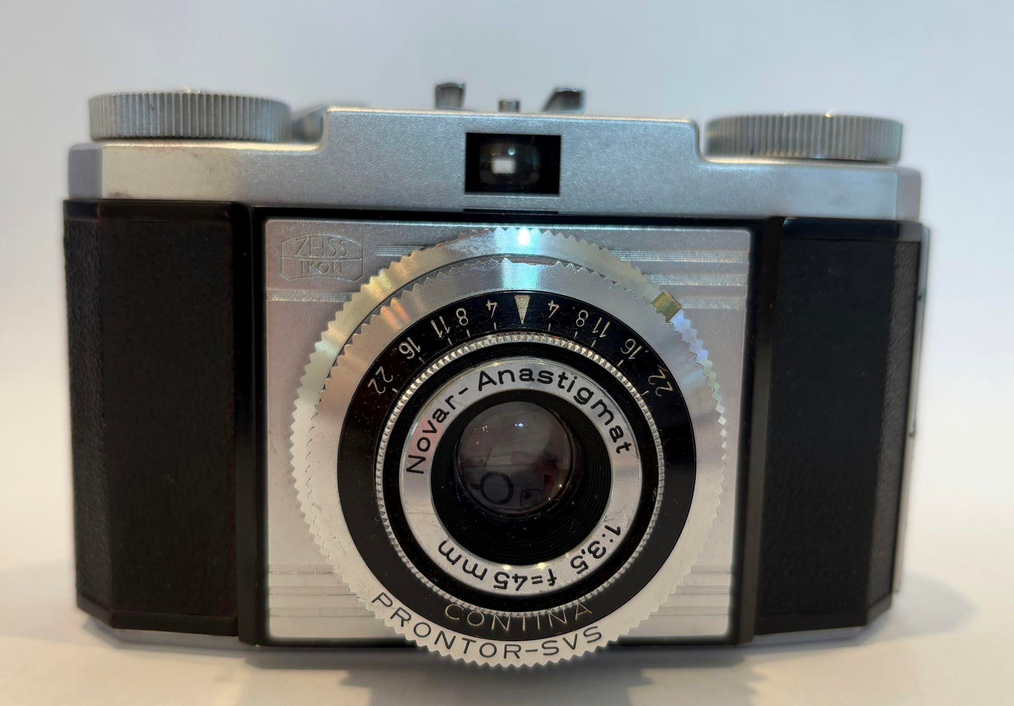 Zeiss Ikon Novar-Anastigmat 45mm F3.5 Film Camera 1950s