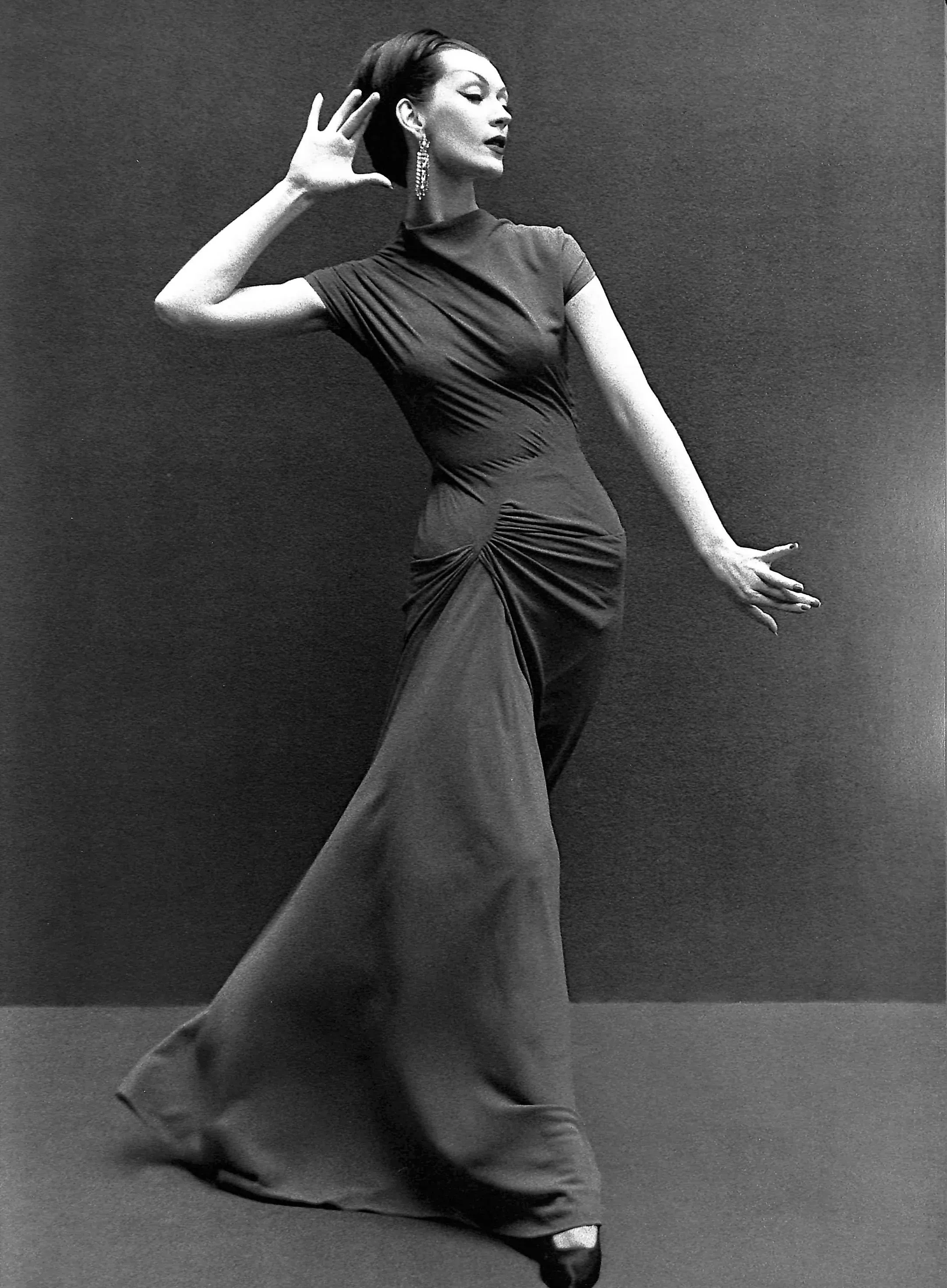 Avedon: Photographs 1947-1977