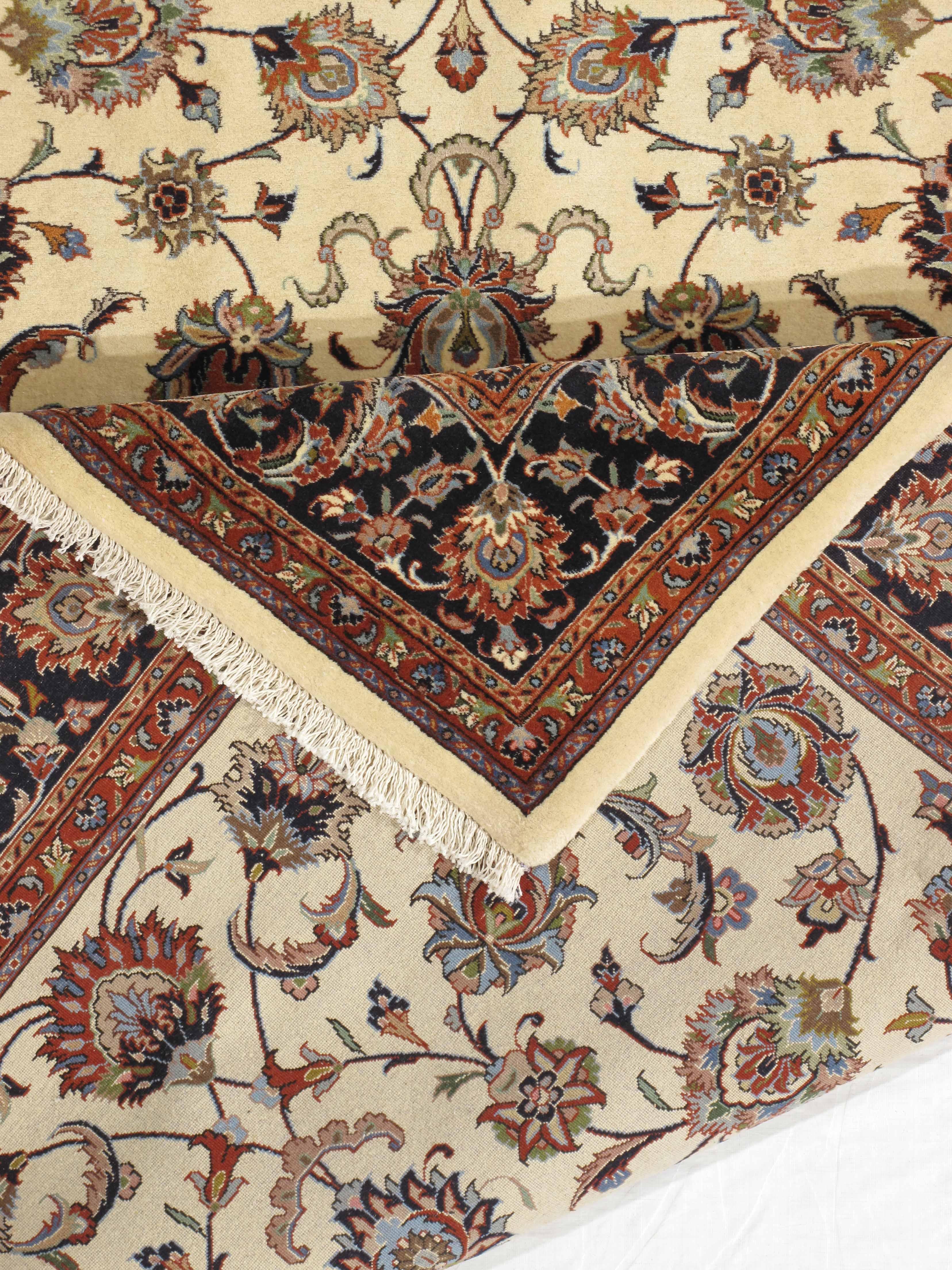 Vintage Hand-Knotted Persian Mashad Rug 6\'8\
