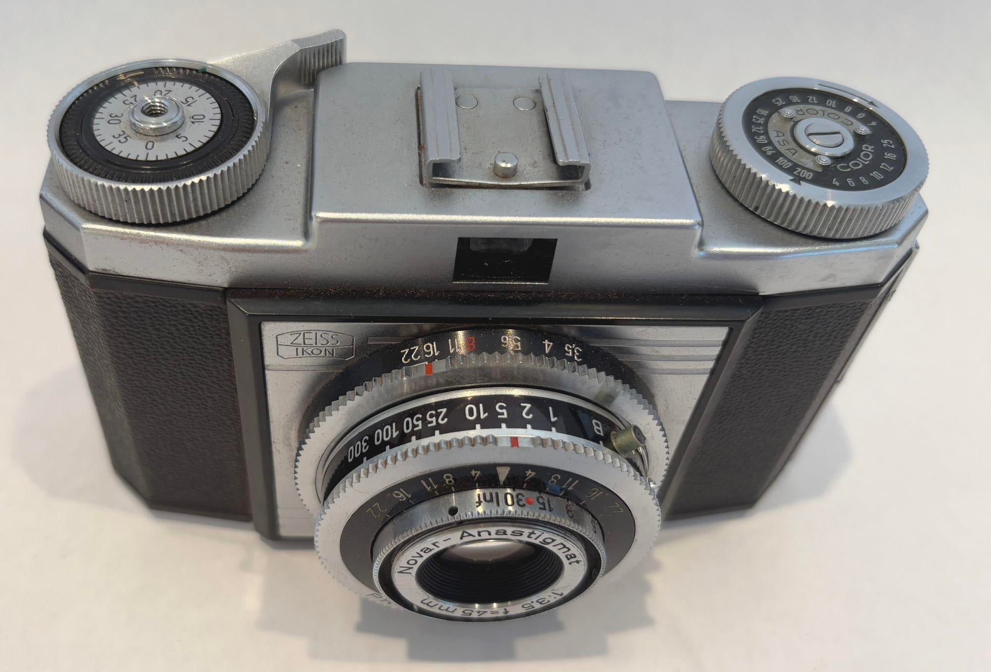 Zeiss Ikon Novar-Anastigmat 45mm F3.5 Film Camera 1950s
