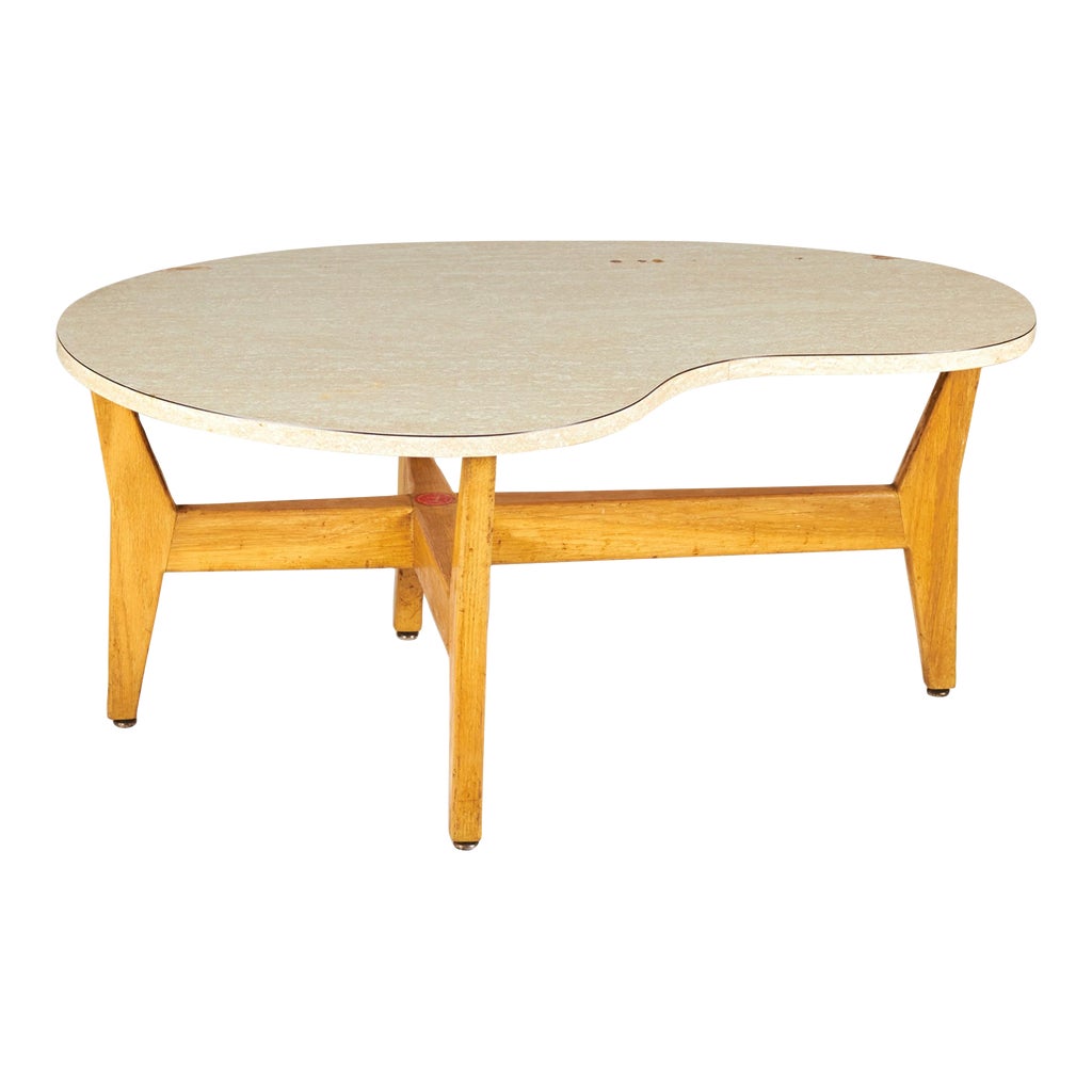 Jens Risom American Mid-Century Kidney-Shaped Beige Mica and Walnut ...