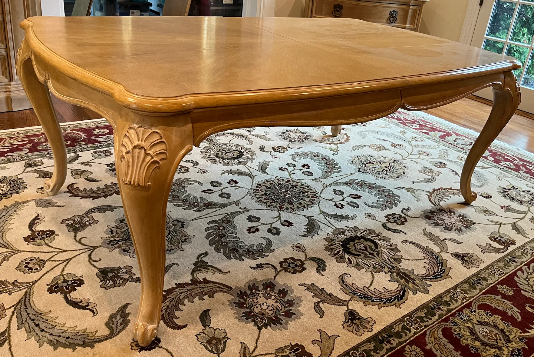 Bernhardt Solano Dining Table