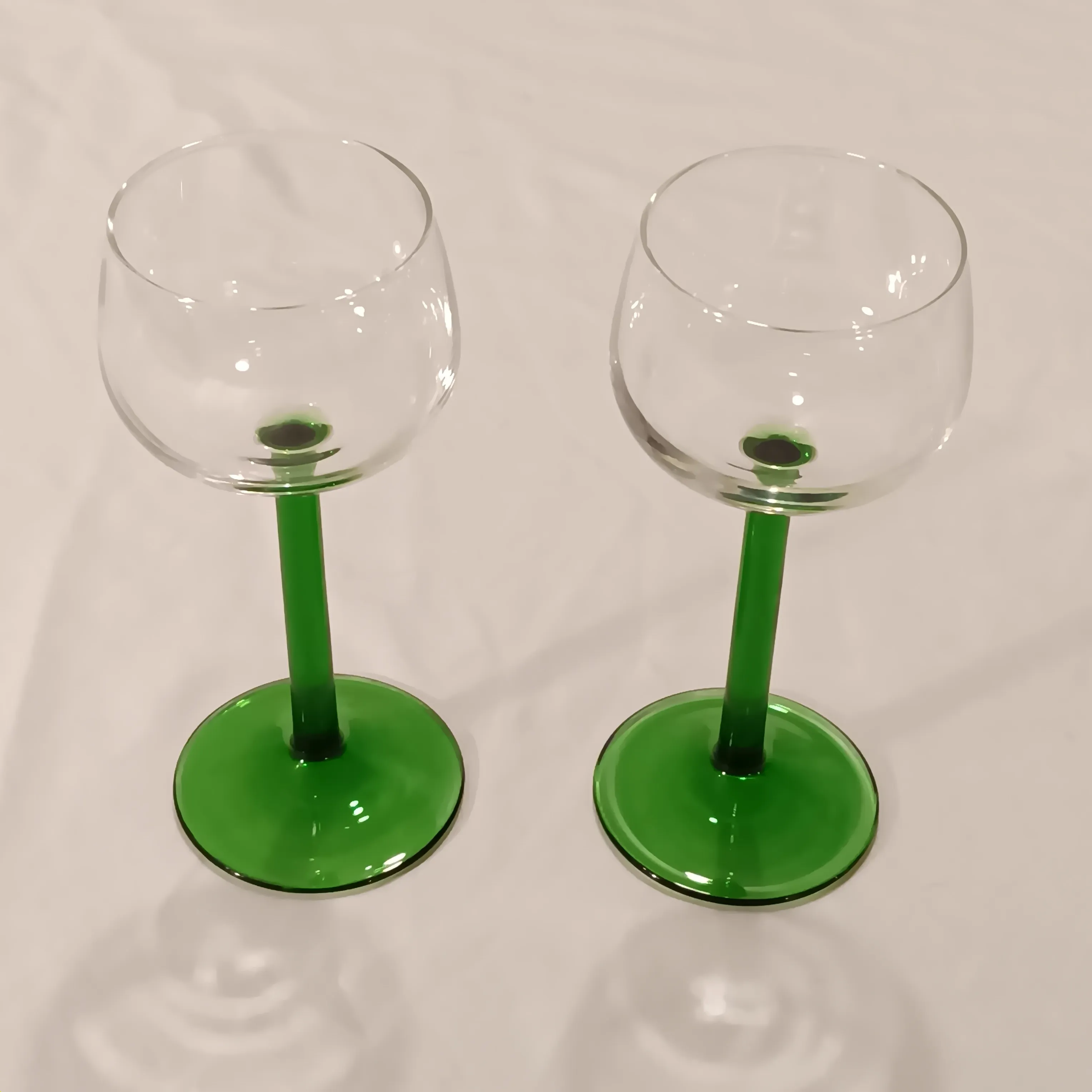 Vintage Green Stem Luminarc French Wine Glasses - Set of 2