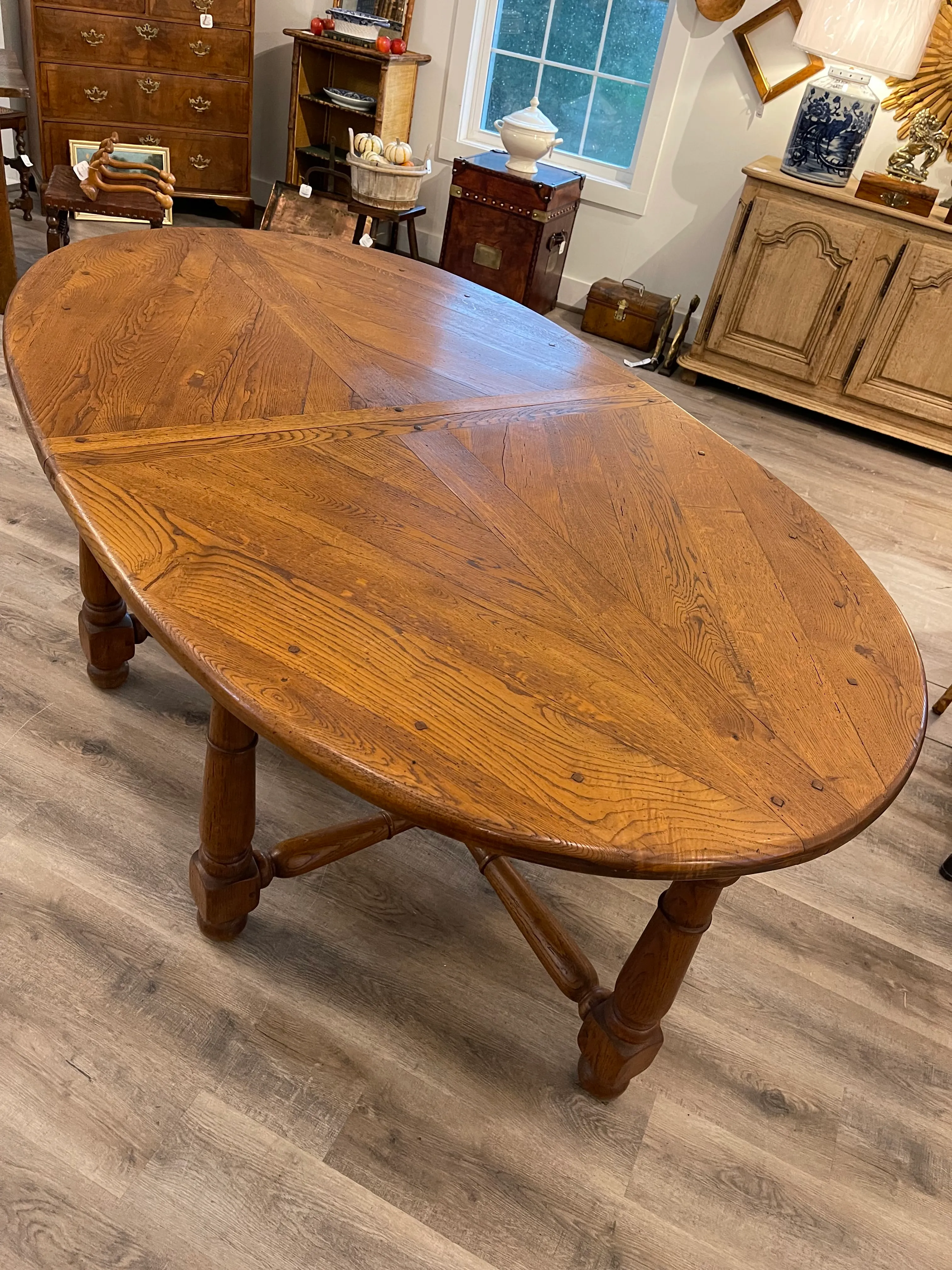 フランス アンティーク Oval Oak Table French Oval Dining Room Table | Chairish