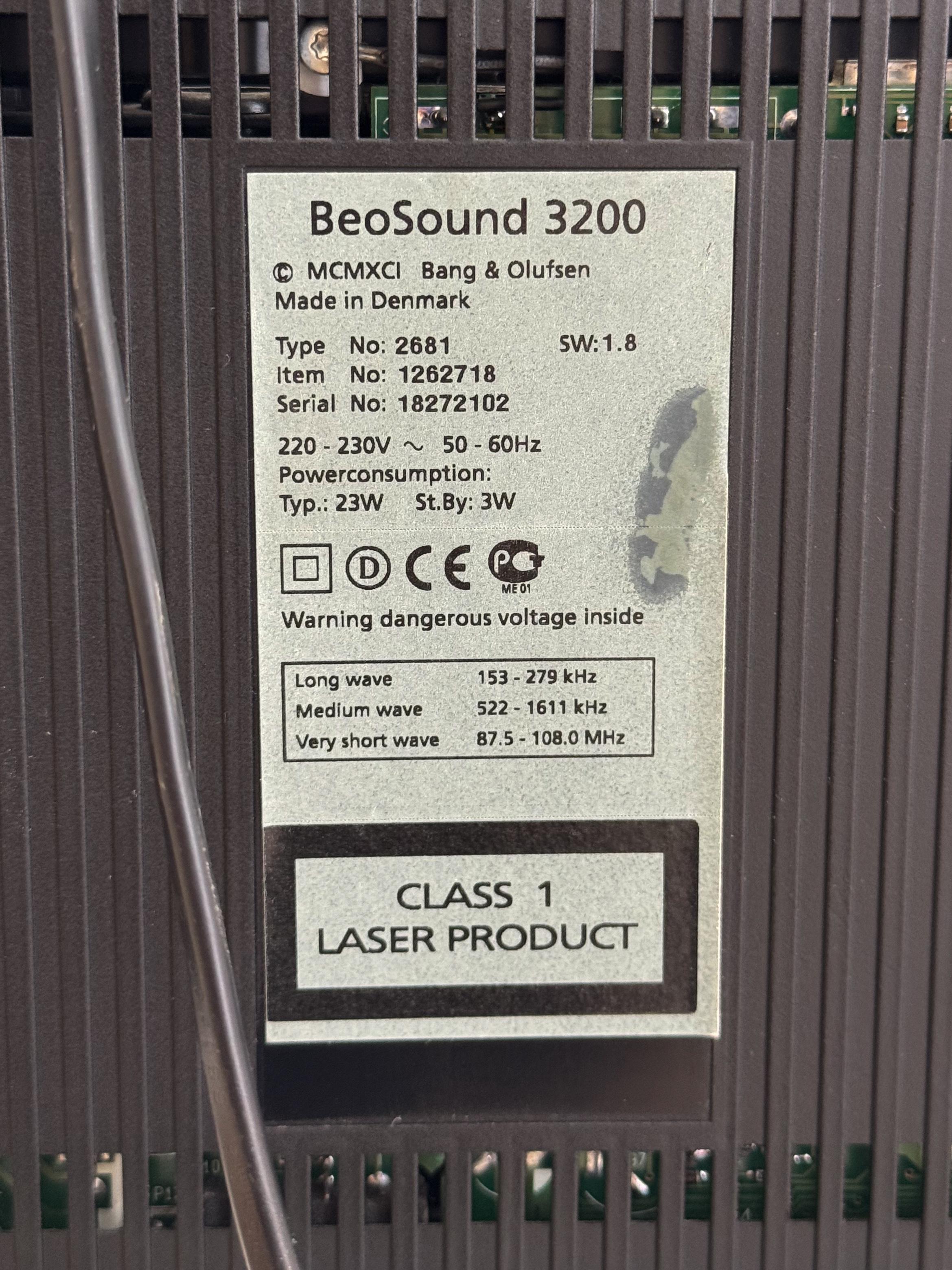 Beosound 3200 & Beolab 8000 from Bang & Olufsen, 1990s, Set