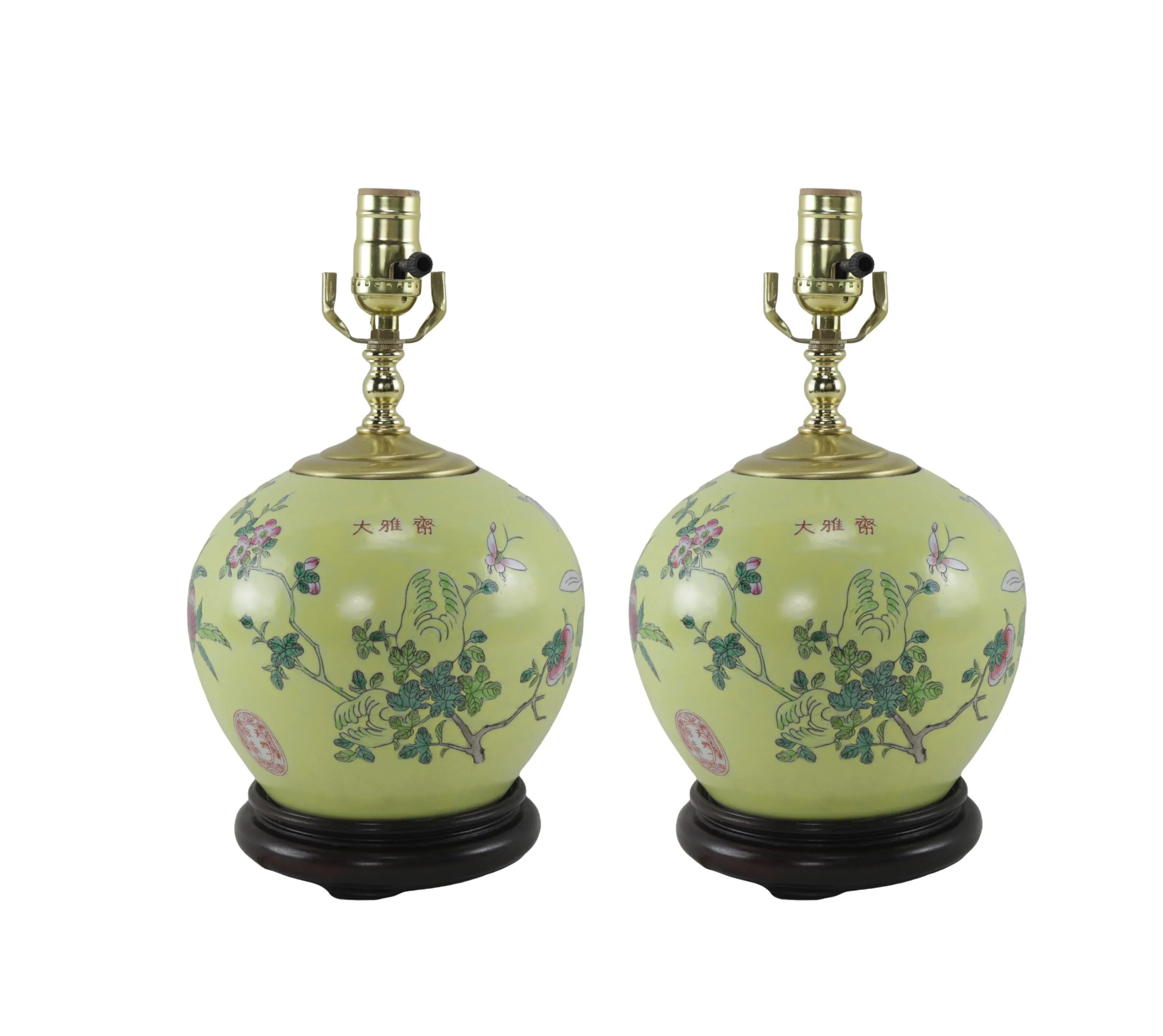 A Pair Chinese Early 20th Century Famille Rose Porcelain Jar Table Lamp  (Fake Dayazhai Mark), image size:3192x2844
