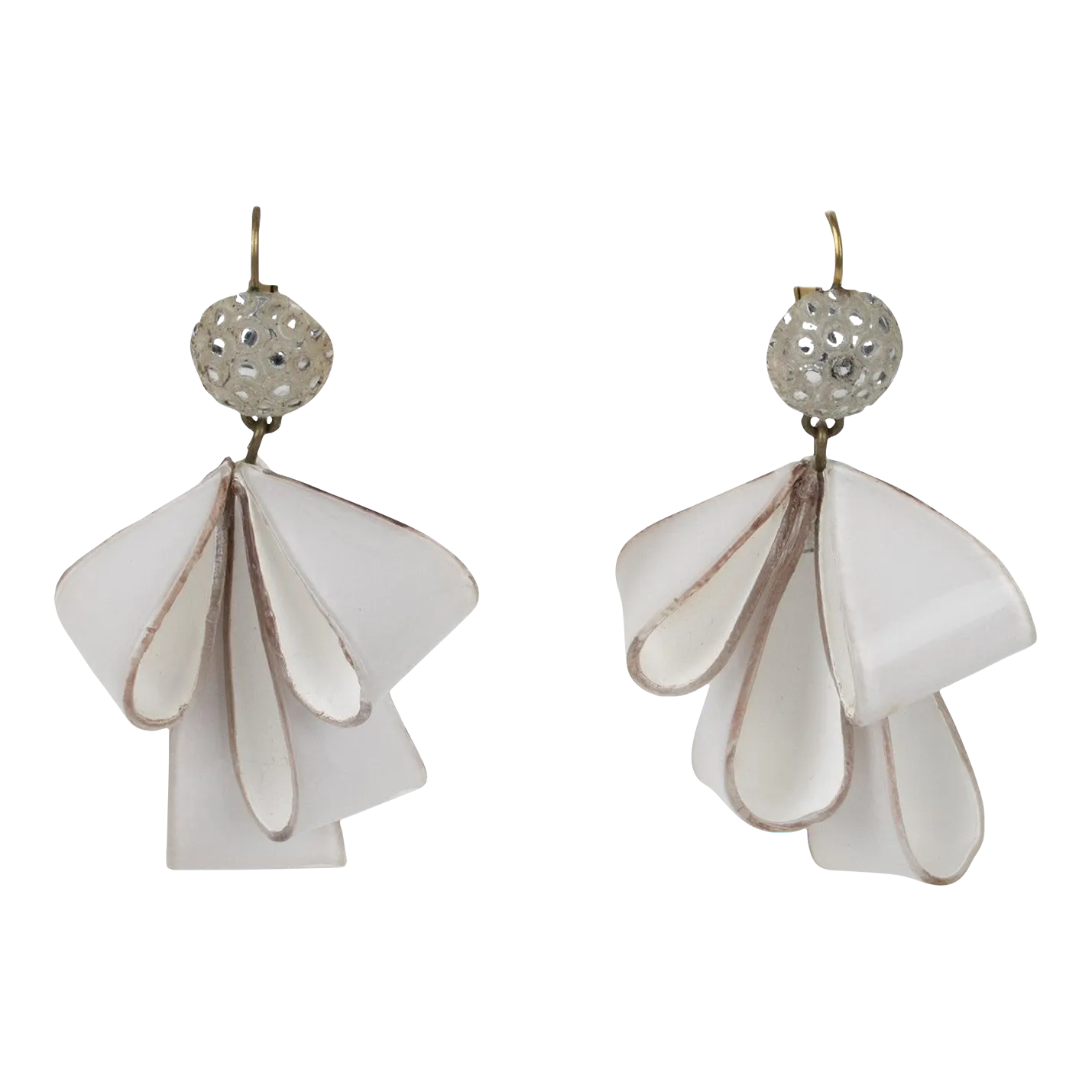Cilea Paris Dangle Resin Pair of Pierced Earrings Off-White Ribbon