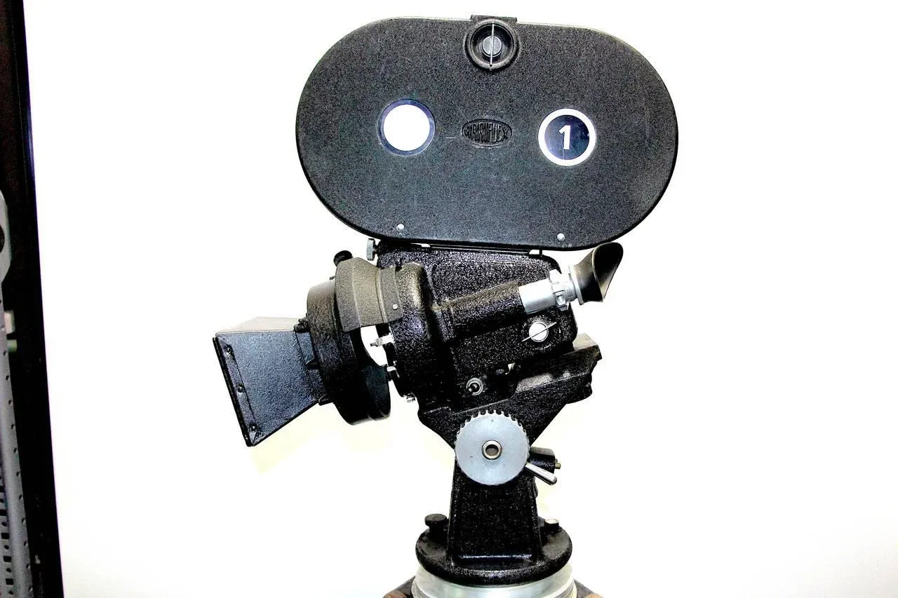 Arriflex 35mm ムービーカメラ Arriflex 35mm Cinema 'Hollywood' Cinema Camera, Circa 1940