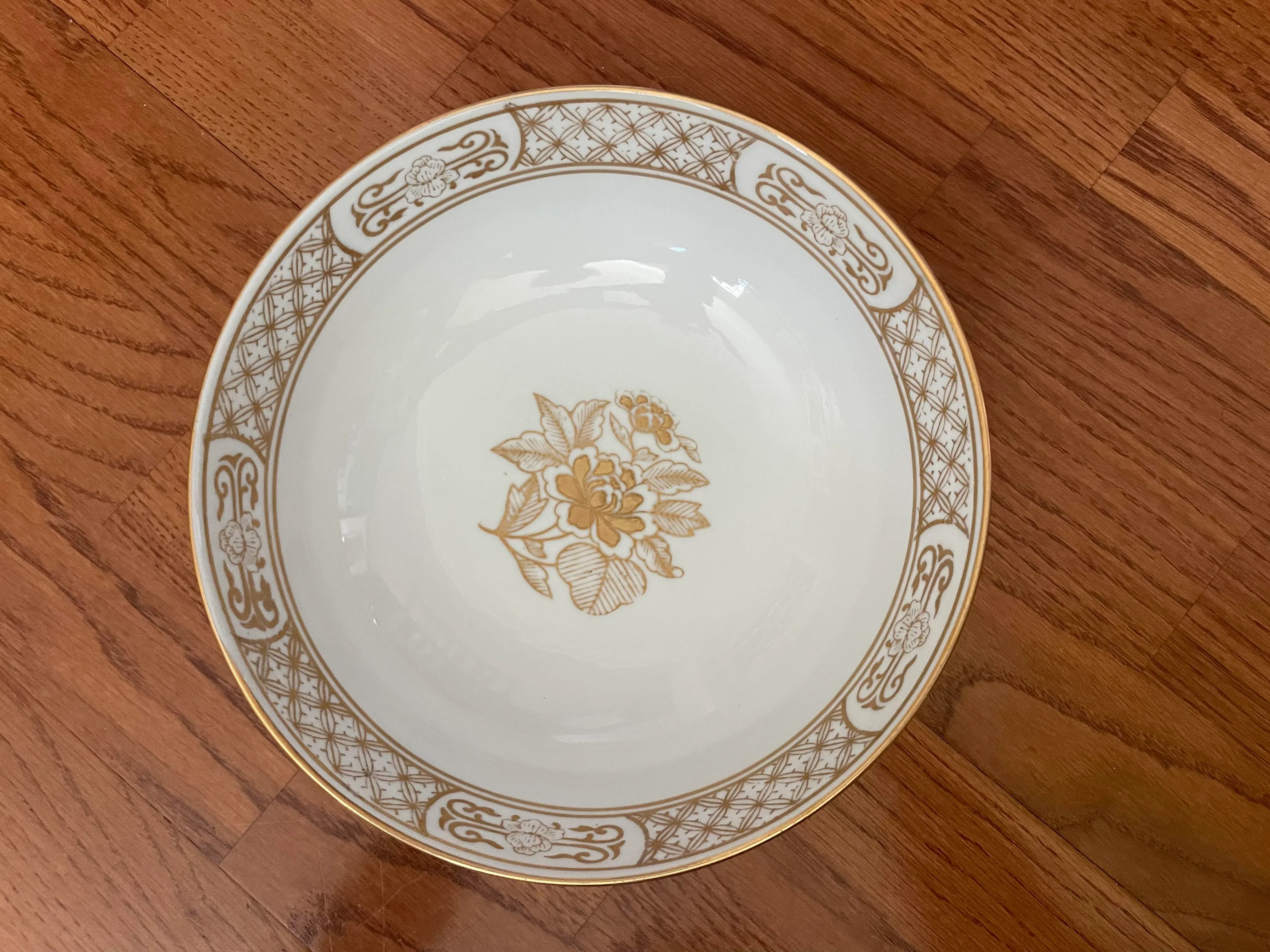 1960s Japanese Gold Imari Hand Painted Bowl | Chairish