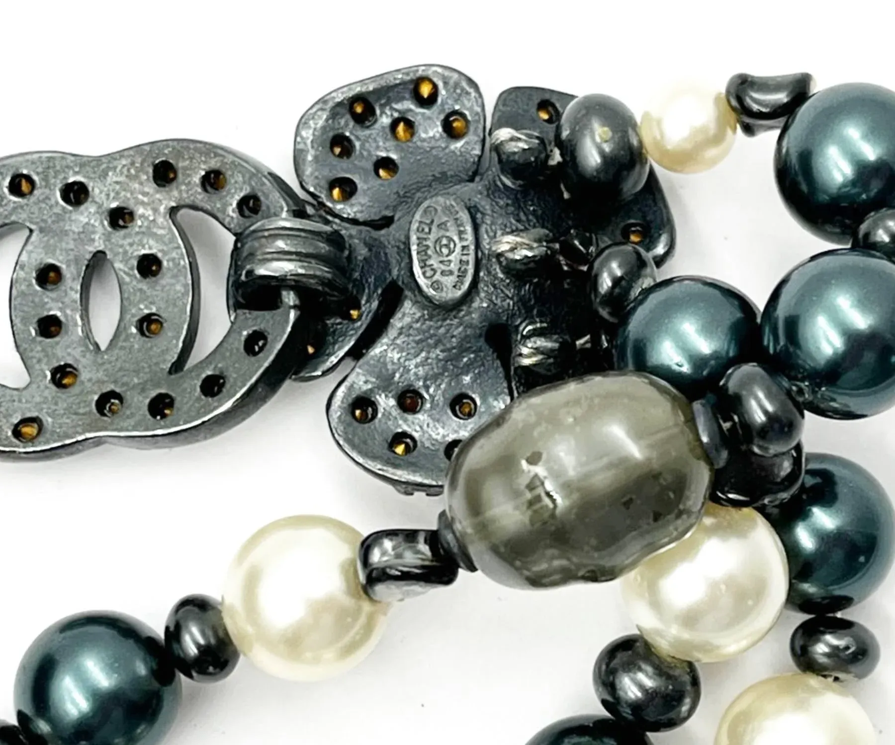 Chanel Vintage Rare Gunmetal CC Flower Crystal Grey Pearl 3