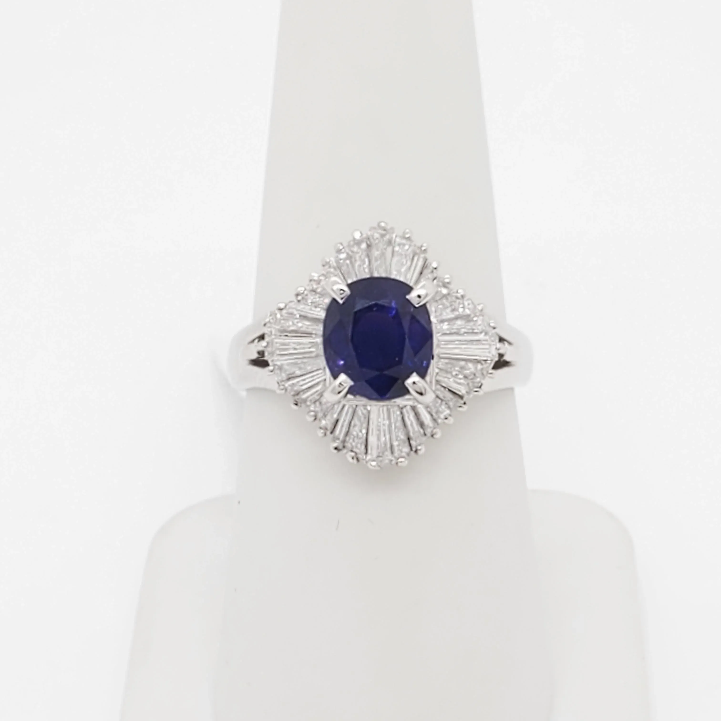 GIA Color Change Tanzanian Sapphire and Diamond Cocktail Ring in Platinum, size 7.25