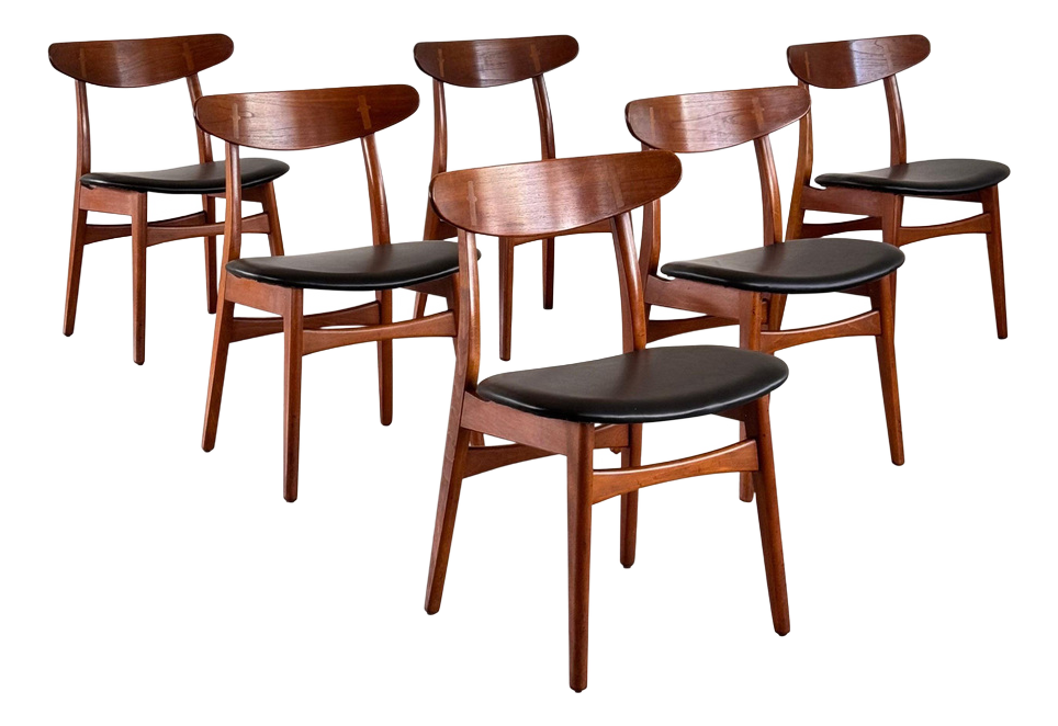 ch30-chairs-by-hans-j-wegner-