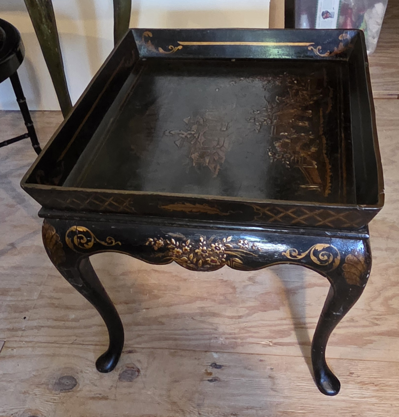 Late 19th Century English Chinoiserie Tray Table