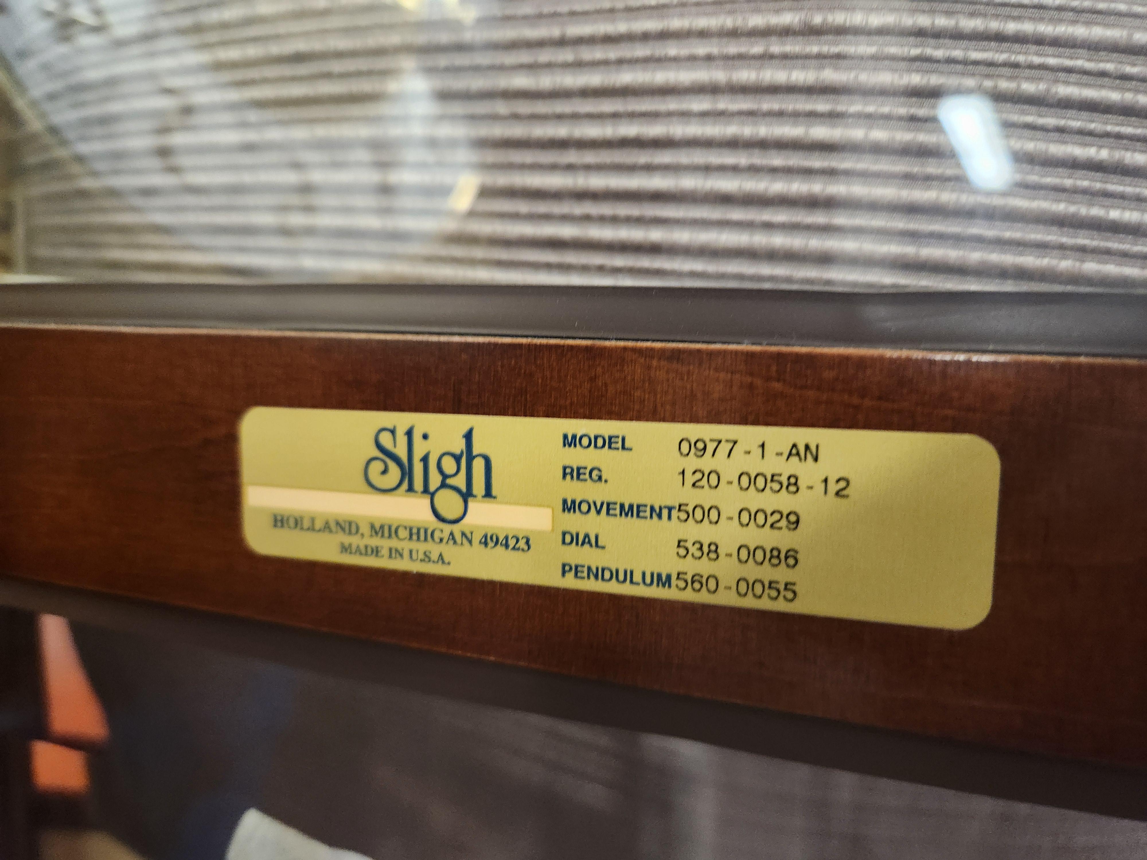 ◎12982 CENTURY 617.41.S.50.10SM4 TIMEGEM Z566M Red Nixie Clock with Sockets and Columns in a Vintage