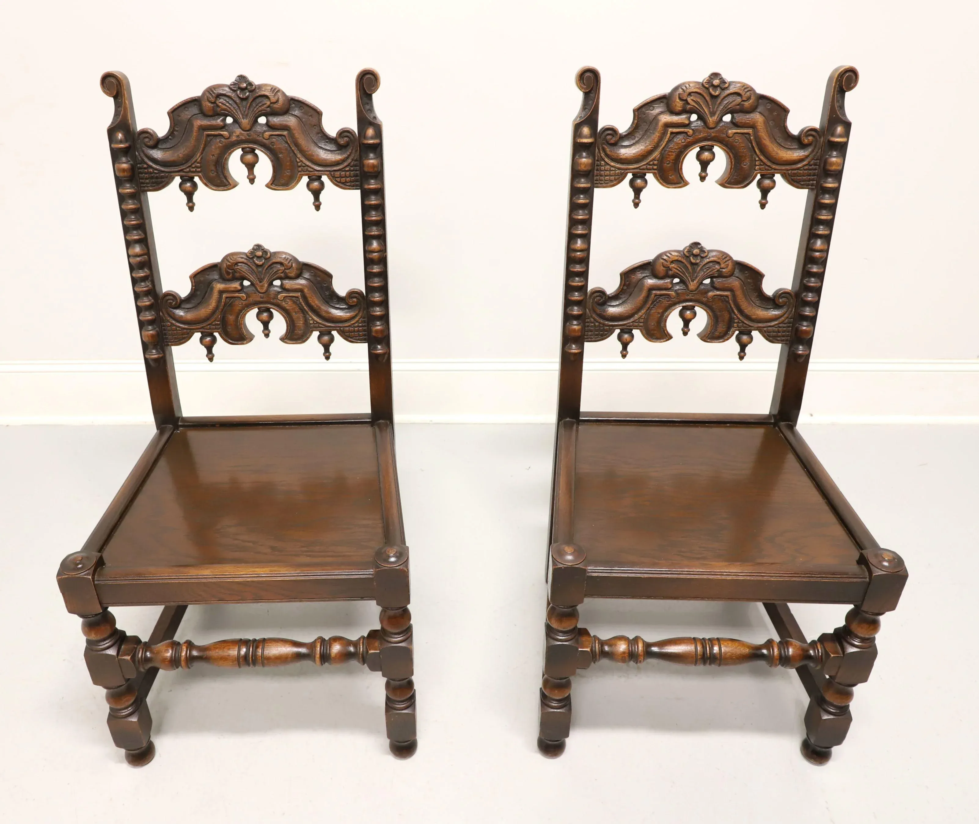 Dior Sauvage Elixir Grand Rapids Bookcase and Chair Co Antique Early 20th Century Oak Gothic Revival Dining Side Chairs - Pair C