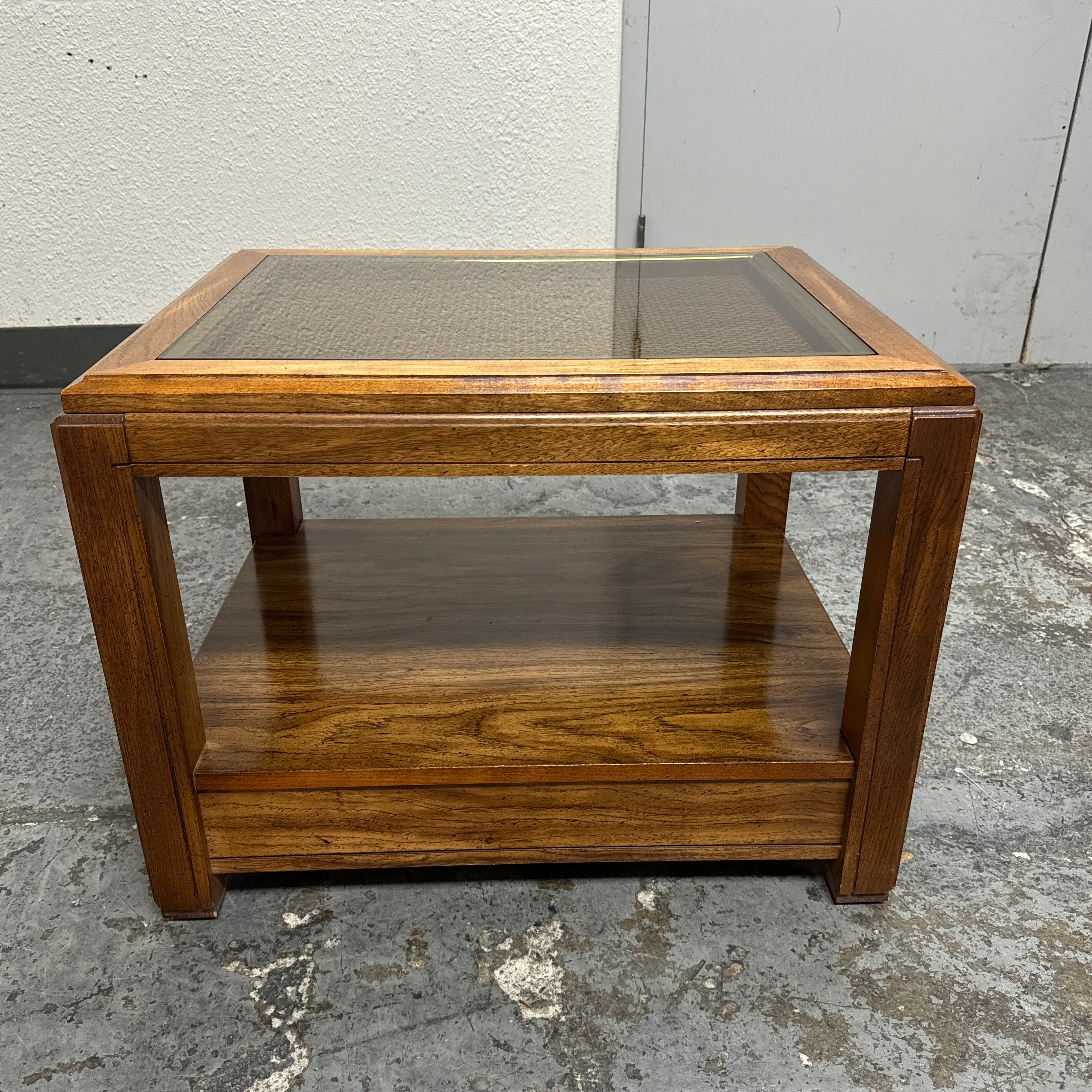 BASSETT FURNITURE■ヴィンテージ■テーブル■ミッドセンチュリー Vintage Basset Mid Century Modern Side Table | Chairish