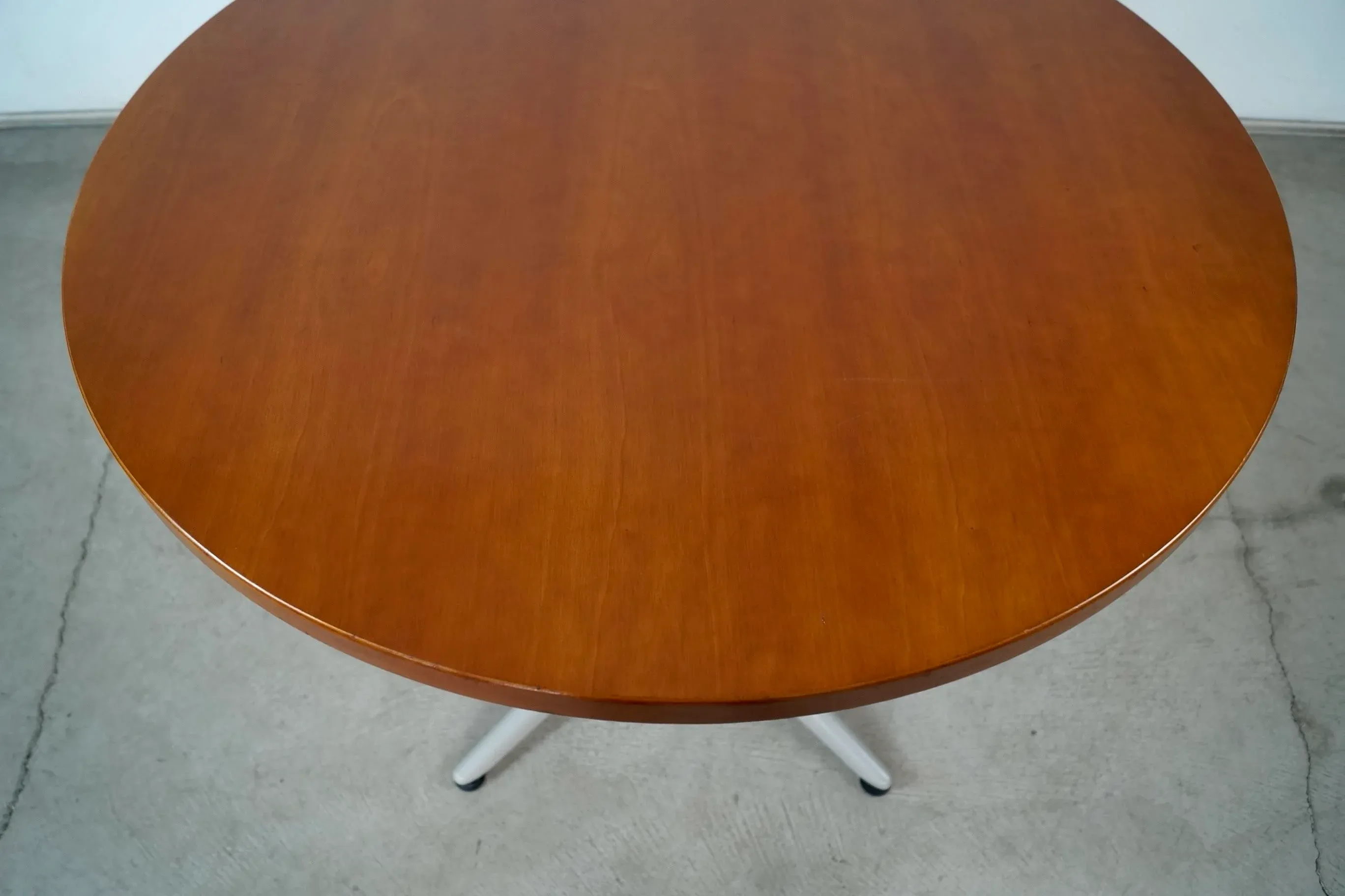 1990's Vintage Herman Miller Style Round Dining Table | Chairish