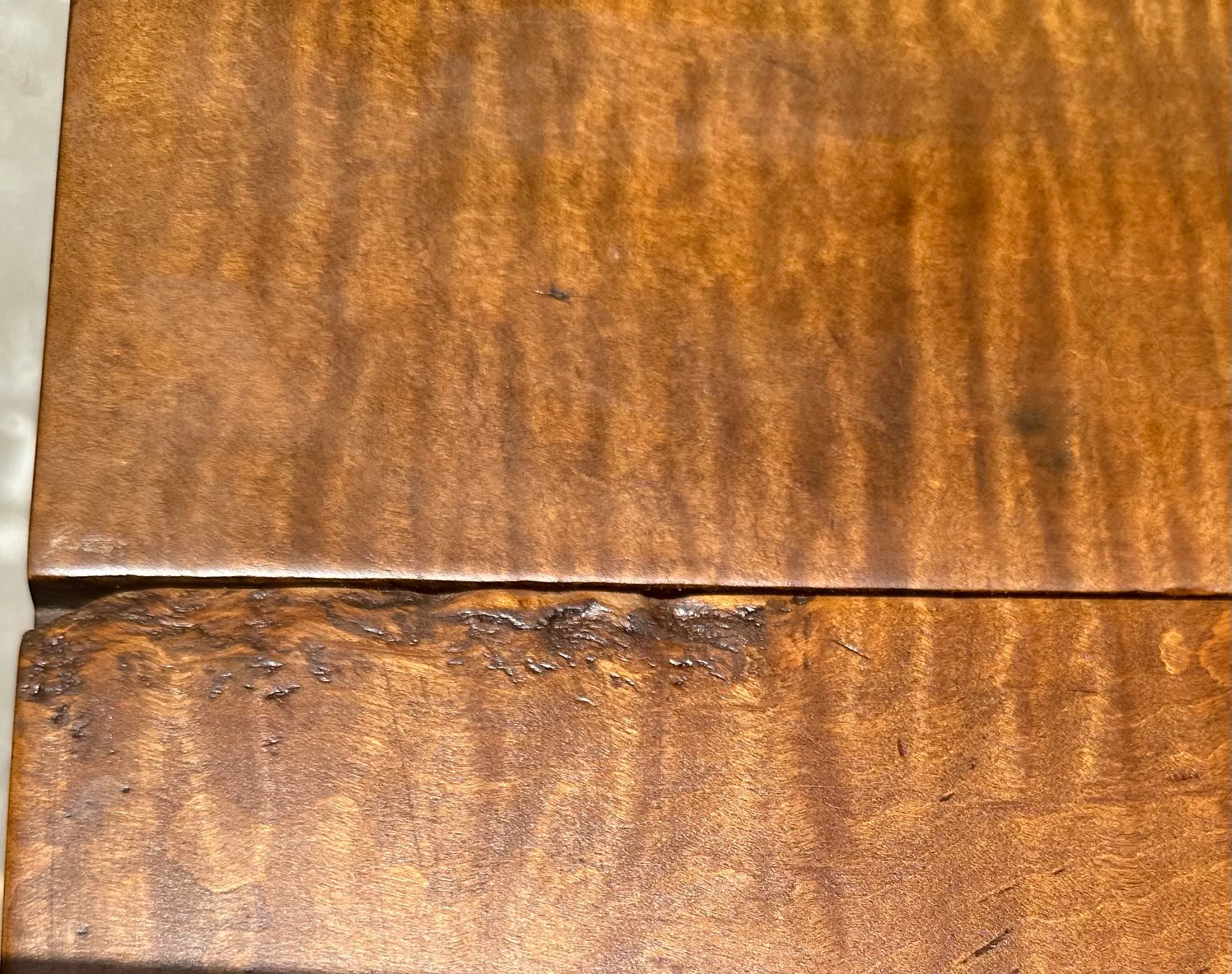 19th Century American Sheraton Tiger Maple Drop Leaf Dining Table