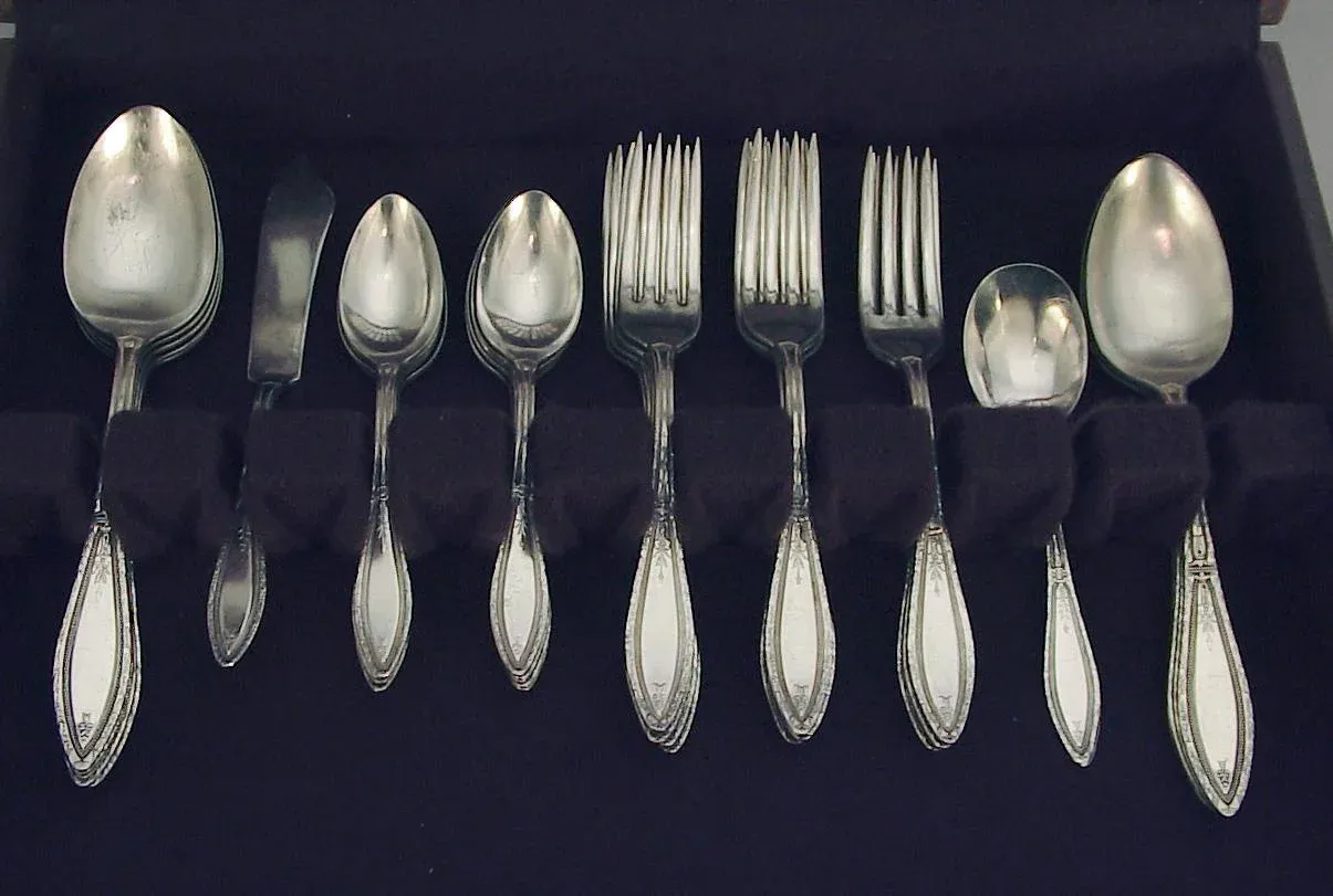 Boxed Set of Rogers Silver Plate Flatware 1881- 41 Pieces Chairish