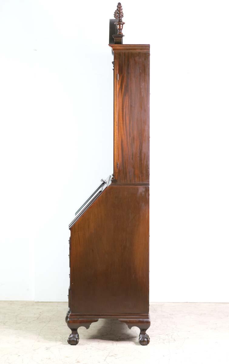 Colonial manufacturing company mahogany on sale desk