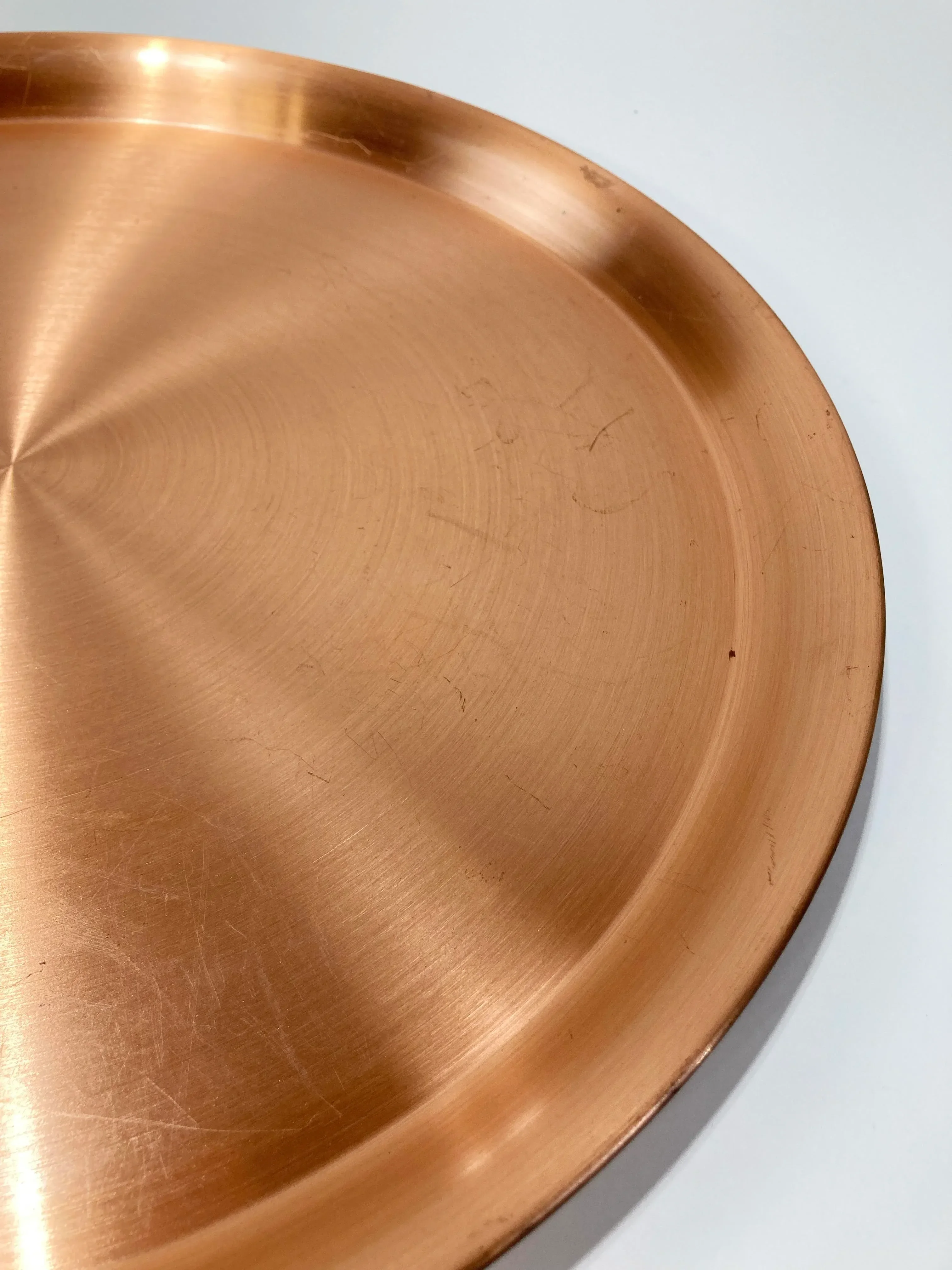 アンティーク ブロンズ バケツ 銅製(メ1064) Vintage Large Round Copper Tray | Chairish